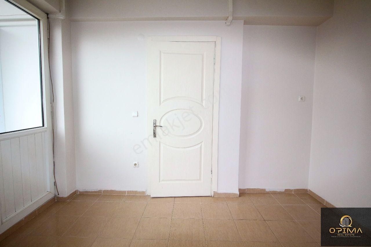 Opima Emlak'tan Atatürk Mahallesinde Merkeze Yakın 3+1 Kiralık Daire - Görsel 14