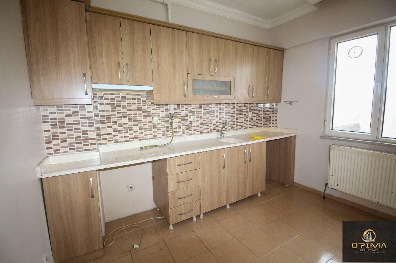 Opima Emlak'tan Atatürk Mahallesinde Merkeze Yakın 3+1 Kiralık Daire - Görsel 11