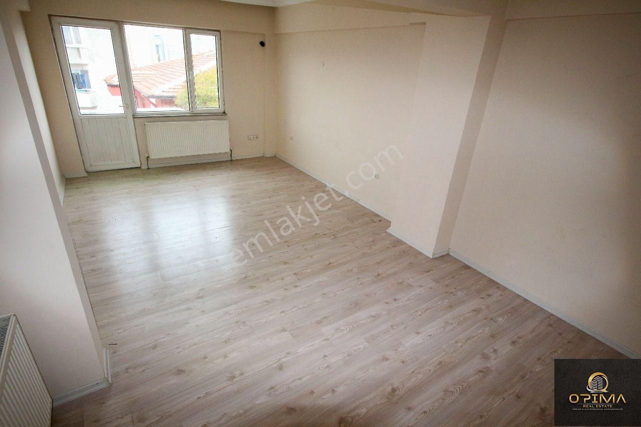 Opima Emlak'tan Atatürk Mahallesinde Merkeze Yakın 3+1 Kiralık Daire - Görsel 4