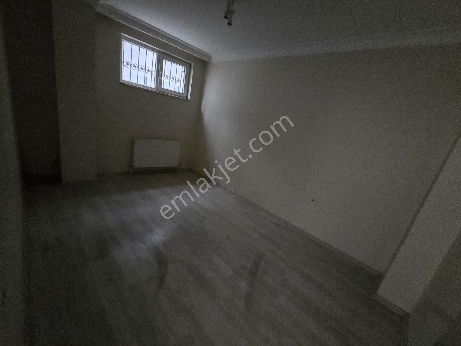 Kiralık Meydan Mevkisinde Merkezi Yerde 2+1 Daire - Görsel 5