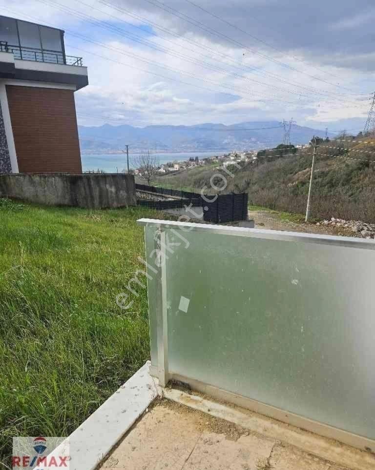 Remax'dan Esentepe'de Göl Manzaralı Sıte İçı Satılık 5+1 Vılla - Görsel 10