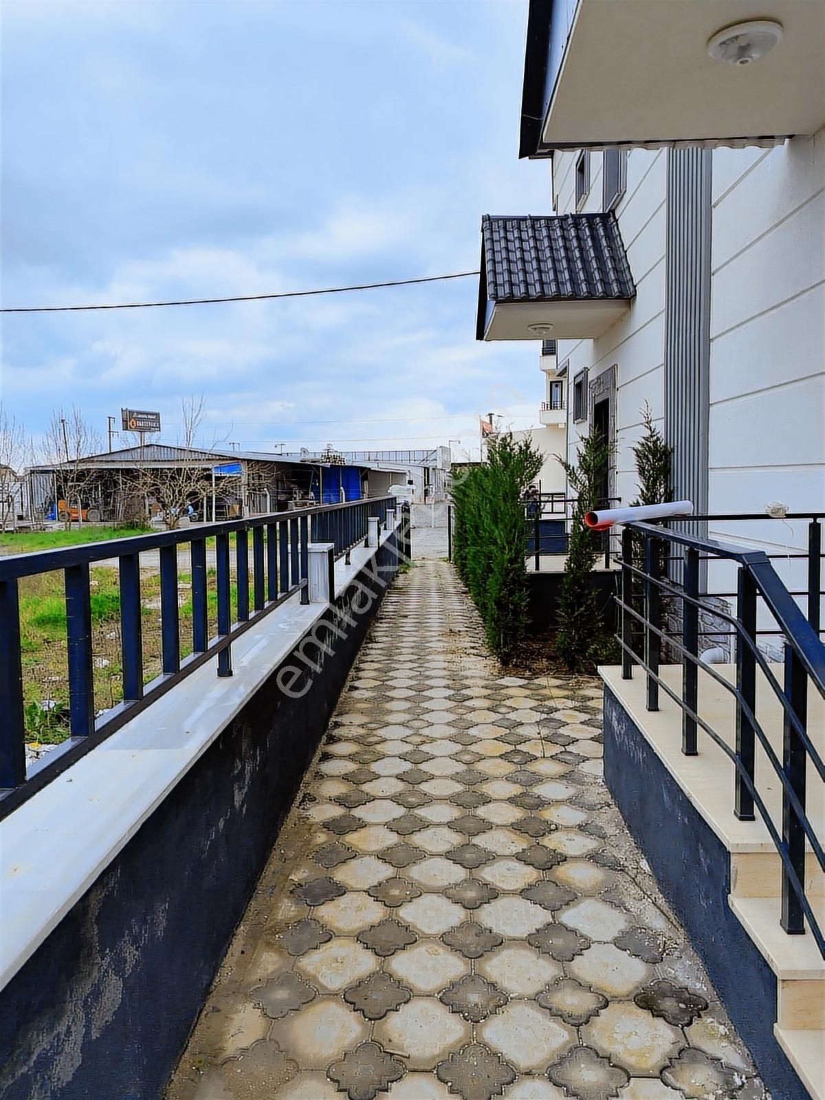 Silivri Gümüşyakada Daire Fiyatına Satılık Sıfır Villa - Görsel 2