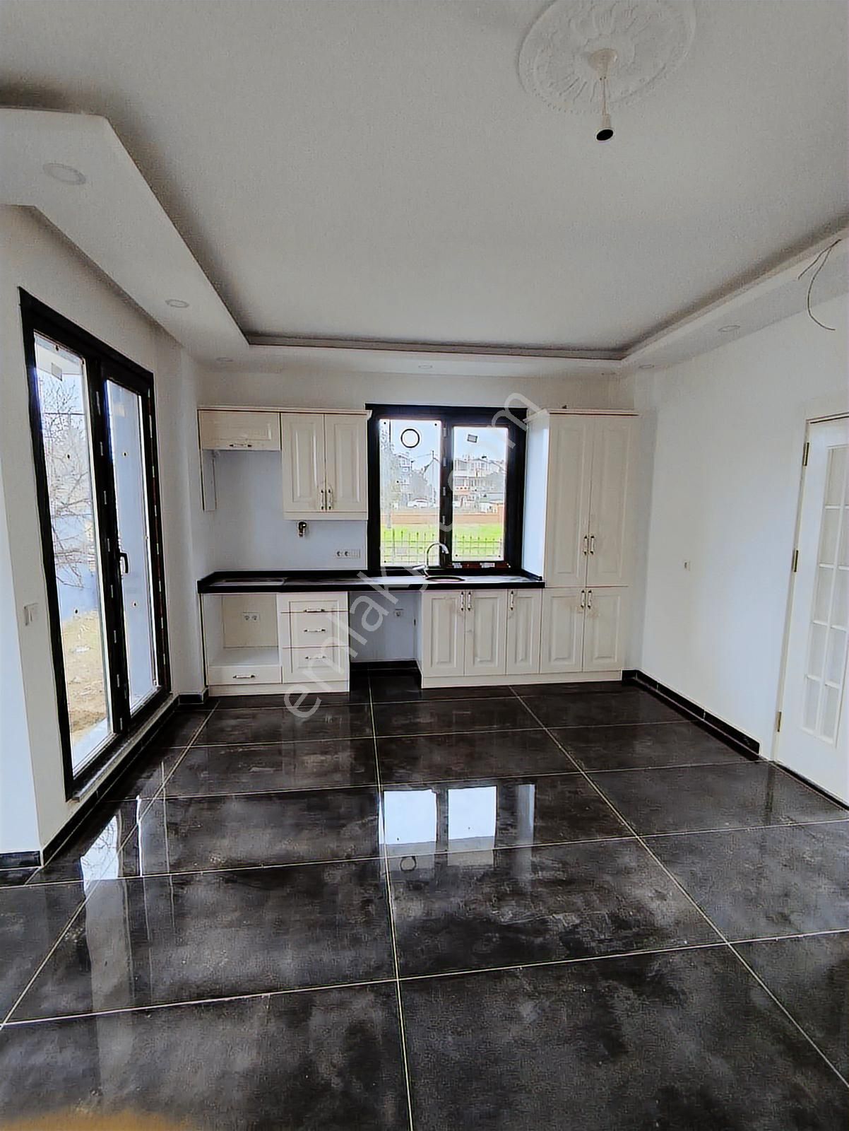 Silivri Gümüşyakada Daire Fiyatına Satılık Sıfır Villa - Görsel 20