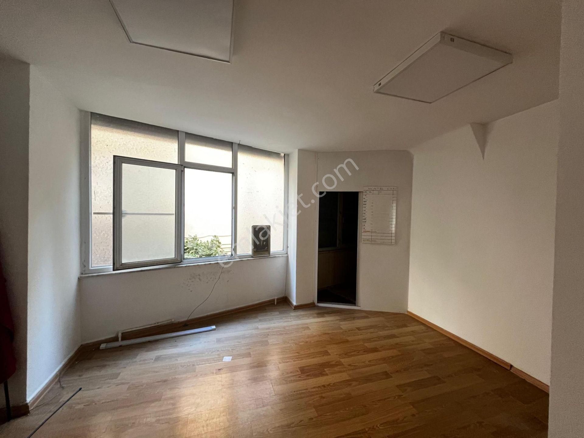 Beylikdüzü Gürpınar İşlek Cadde Üzeri 2 Katlı Satılık Dükkan - Görsel 11