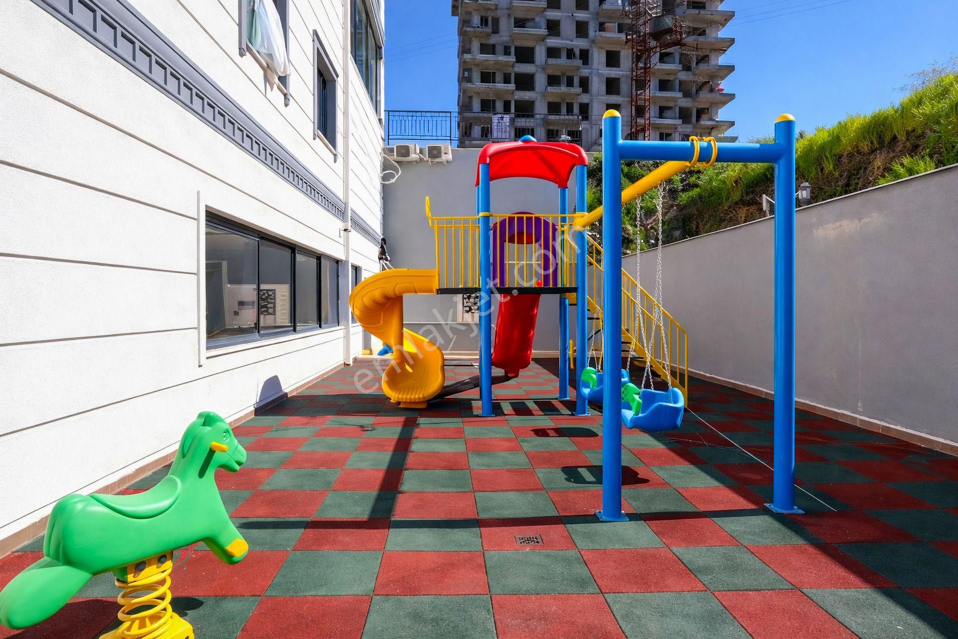 Mahmutlar'da Yeni Sitede Sıfır 2+1 Dubleks Denize 800 M - Görsel 21