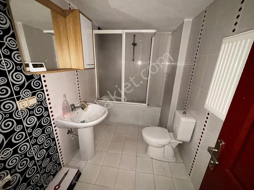 Şeker Mahallesi Tunahan Sitesinde Geniş Ferah 3+1 Kiralık Daire - Görsel 17