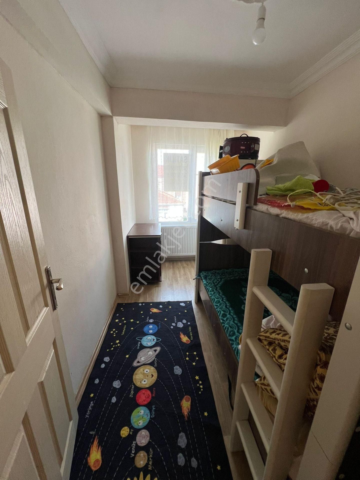 Karasu Gazi Okul Yanı Katta Eşyalı Kombili 2+1 Daire - Görsel 11