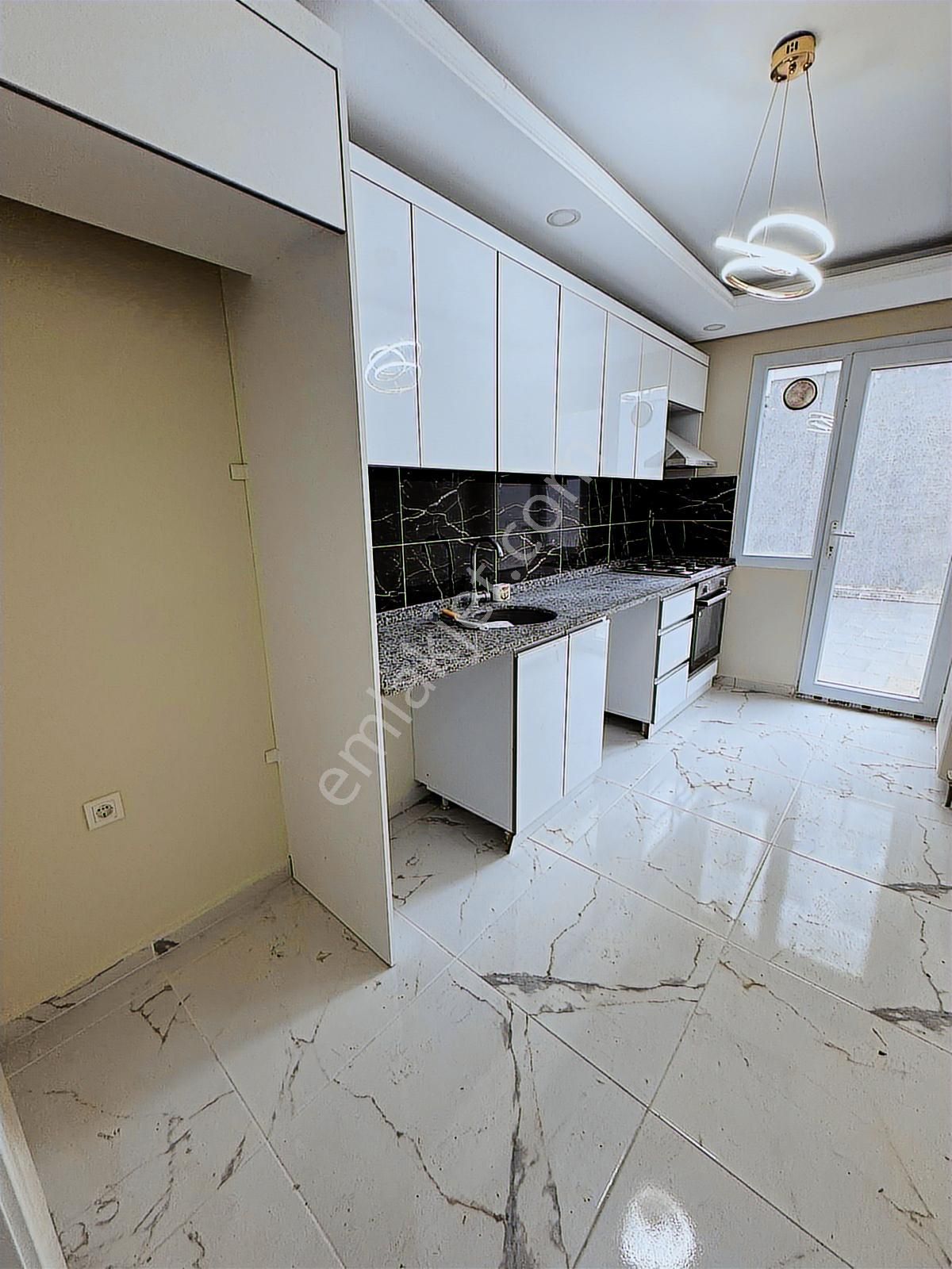 Merkezi Lokasyonda 2+1 Bahçe Kullanımlı Sıfır Kiralık Daire - Görsel 20