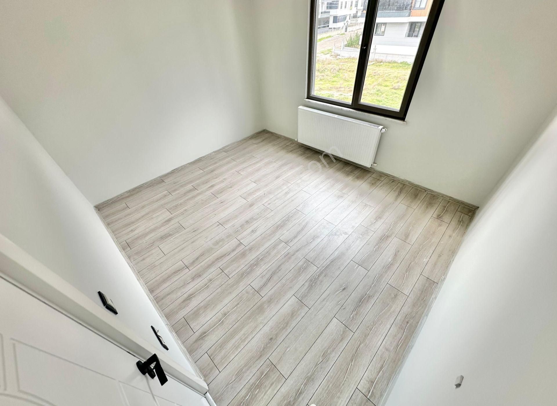 ꧁ay Emlaktan꧂akçay'da Kapalı Otoparklı Kombili Denize Yakın Asansörlü Satılık 2+1 Daire - Görsel 24