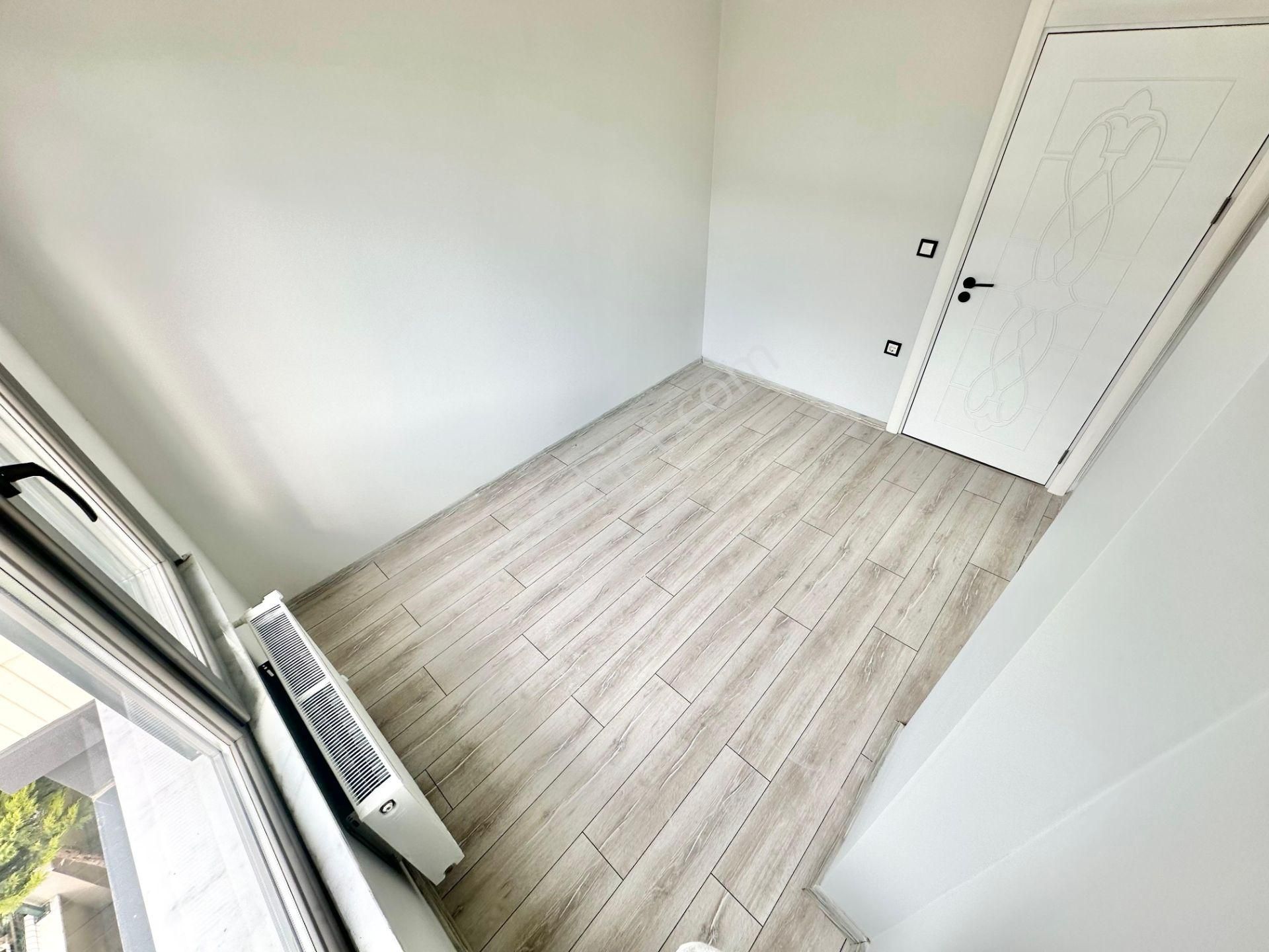 ꧁ay Emlaktan꧂akçay'da Kapalı Otoparklı Kombili Denize Yakın Asansörlü Satılık 2+1 Daire - Görsel 17