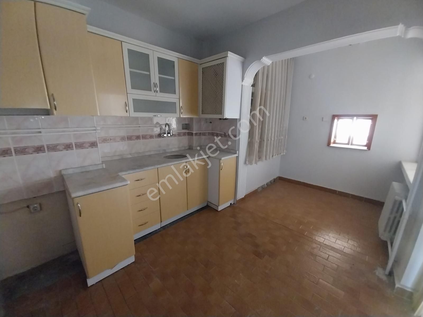 Kırmızıtoprak Taşköprü Cd. Çarşı Merkez Arakat Kiralık 2+1 Daire - Görsel 21