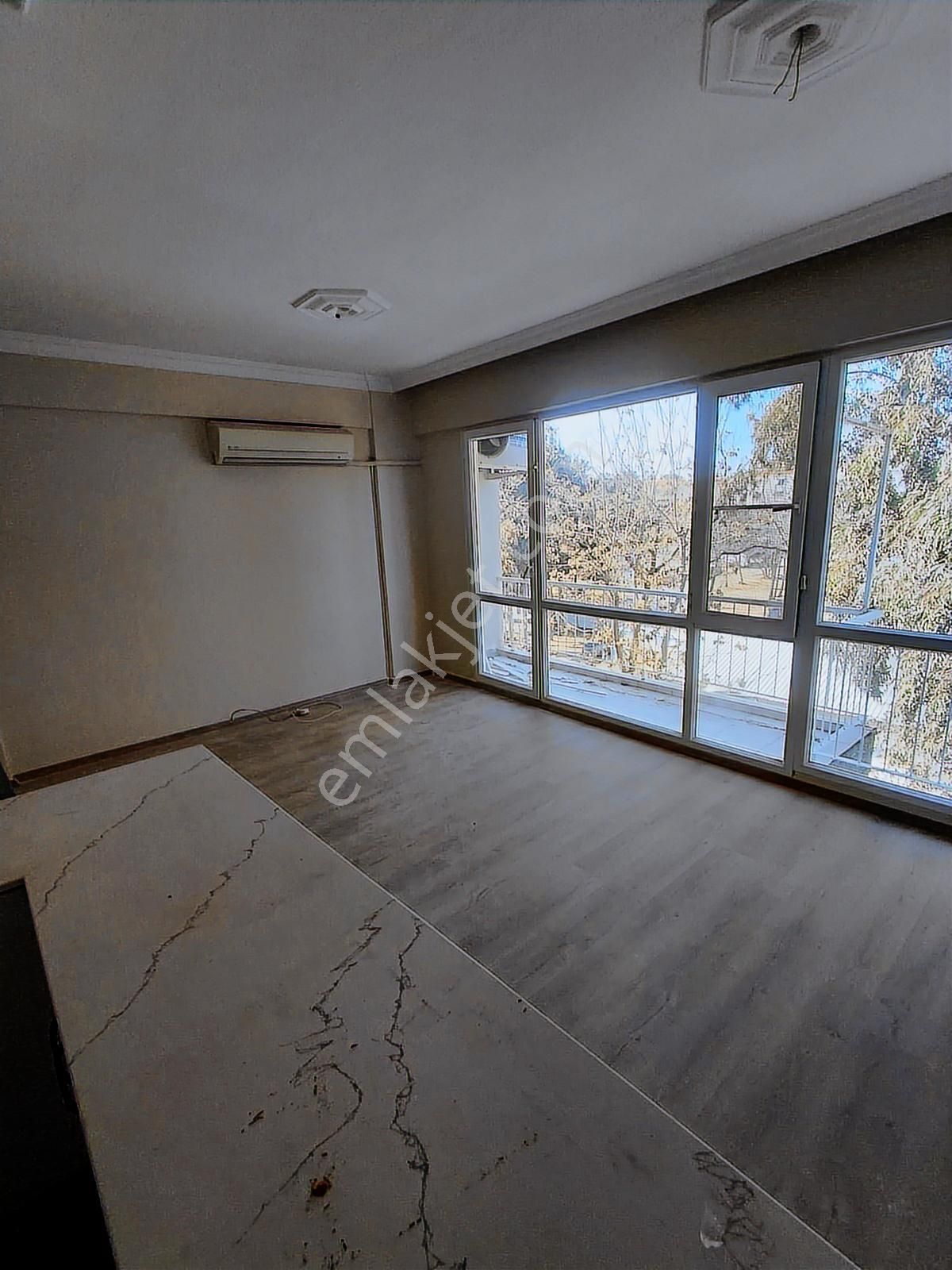 Aksoy Gazi Lisesi Karşısında| Önü Açık | Aydınlık | 3+1 Kiralık - Görsel 4