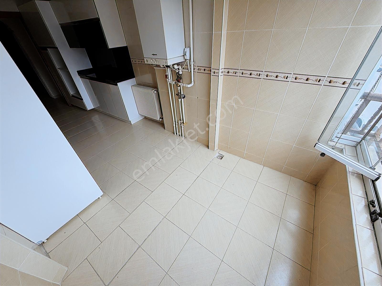 Mareşal Çakmak Mah.de Asansörlü 3+1 125m² Salon Bağımsız Daire - Görsel 17