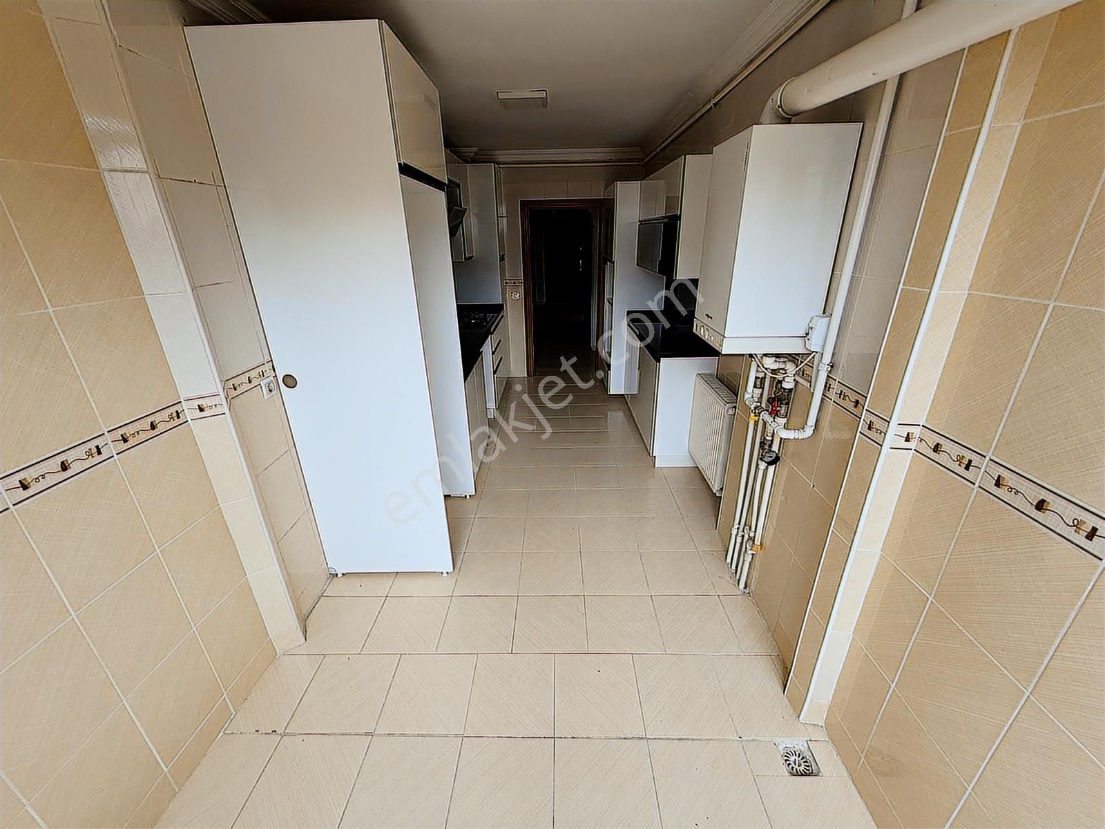 Mareşal Çakmak Mah.de Asansörlü 3+1 125m² Salon Bağımsız Daire - Görsel 18