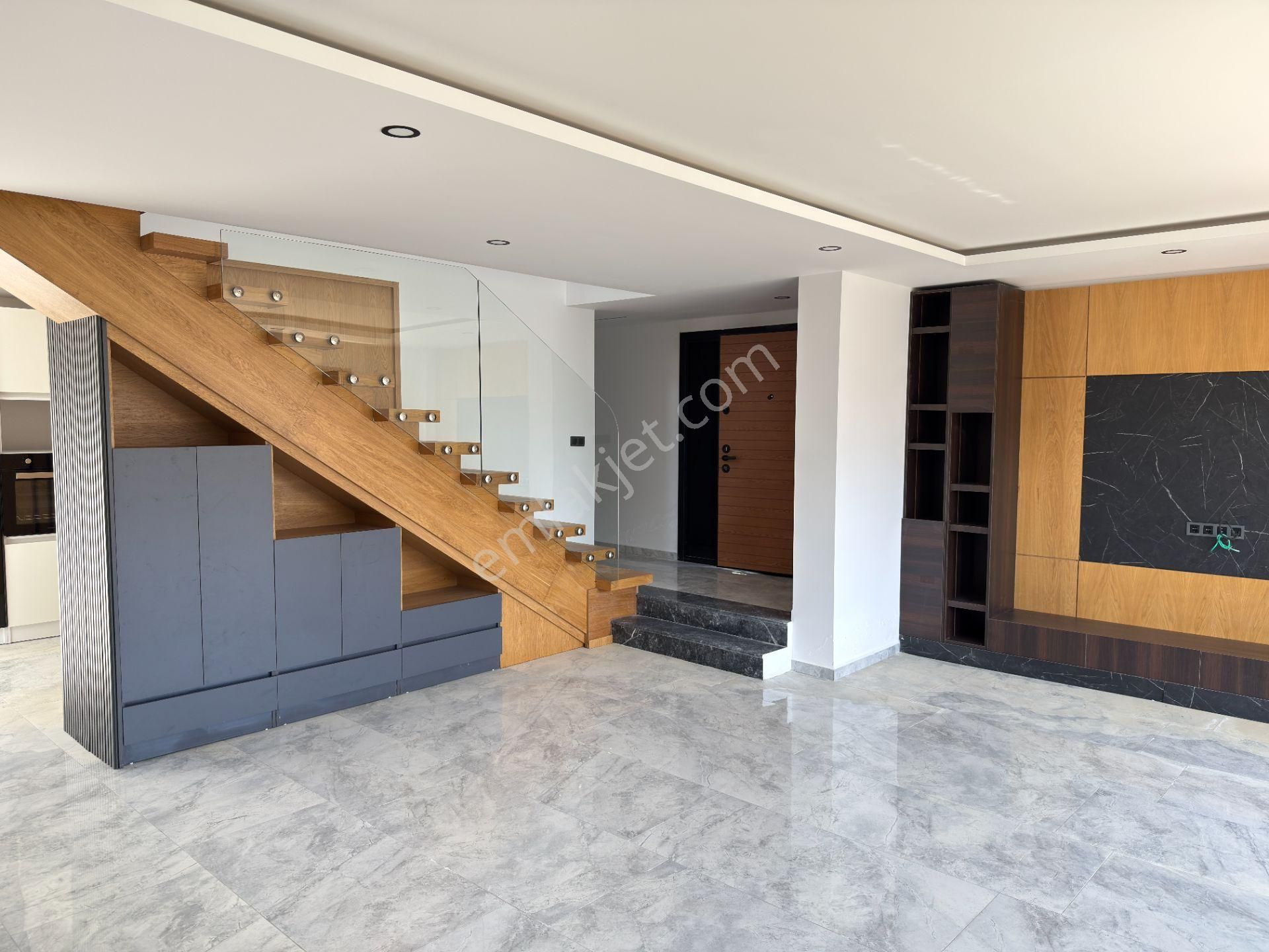 Kuşadası Satılık 4+1 Müstakil Villa - Görsel 10