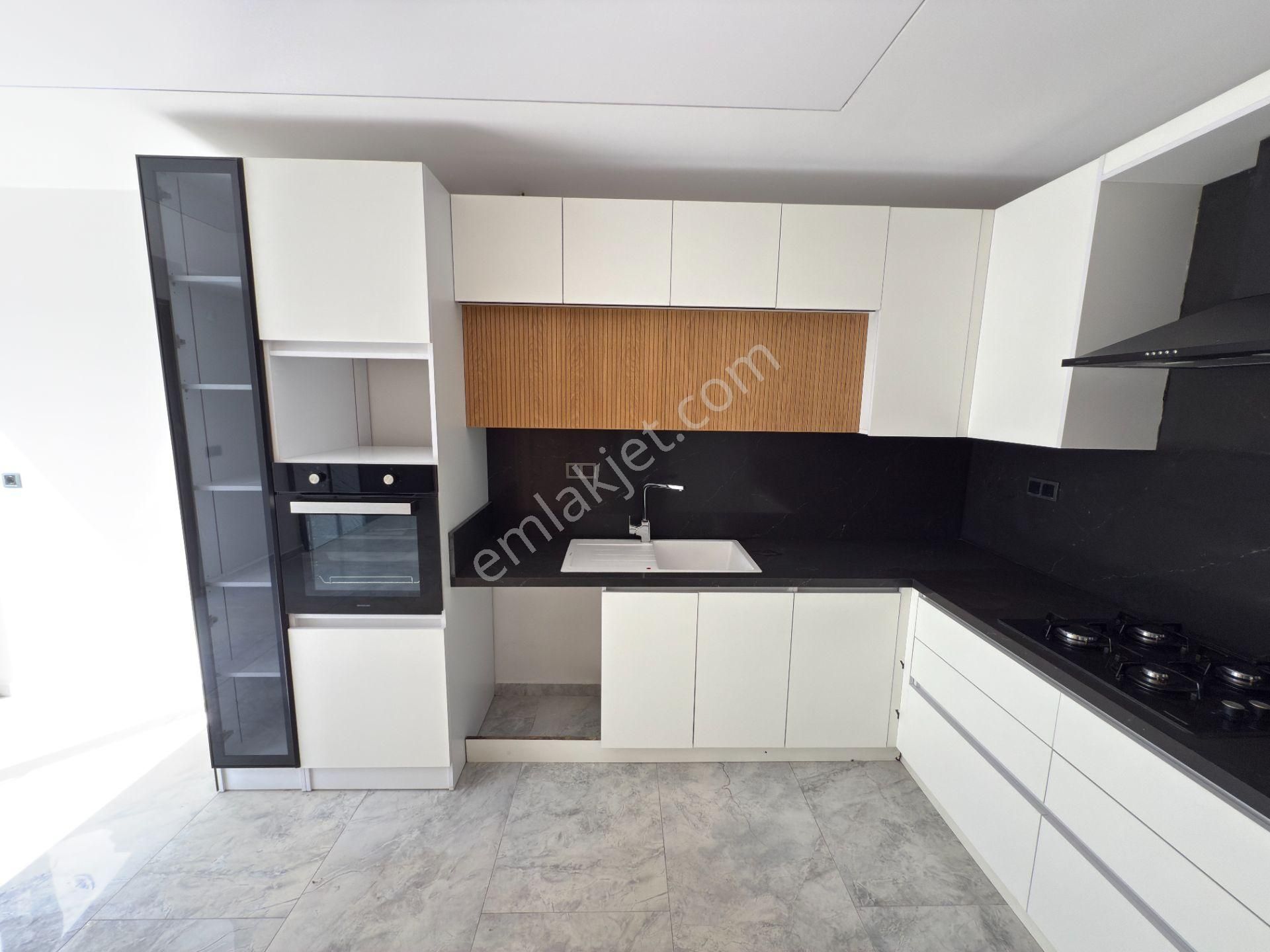 Kuşadası Satılık 4+1 Müstakil Villa - Görsel 16