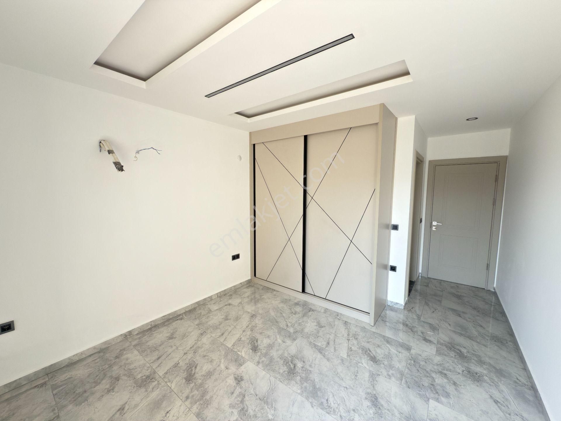 Kuşadası Satılık 4+1 Müstakil Villa - Görsel 23