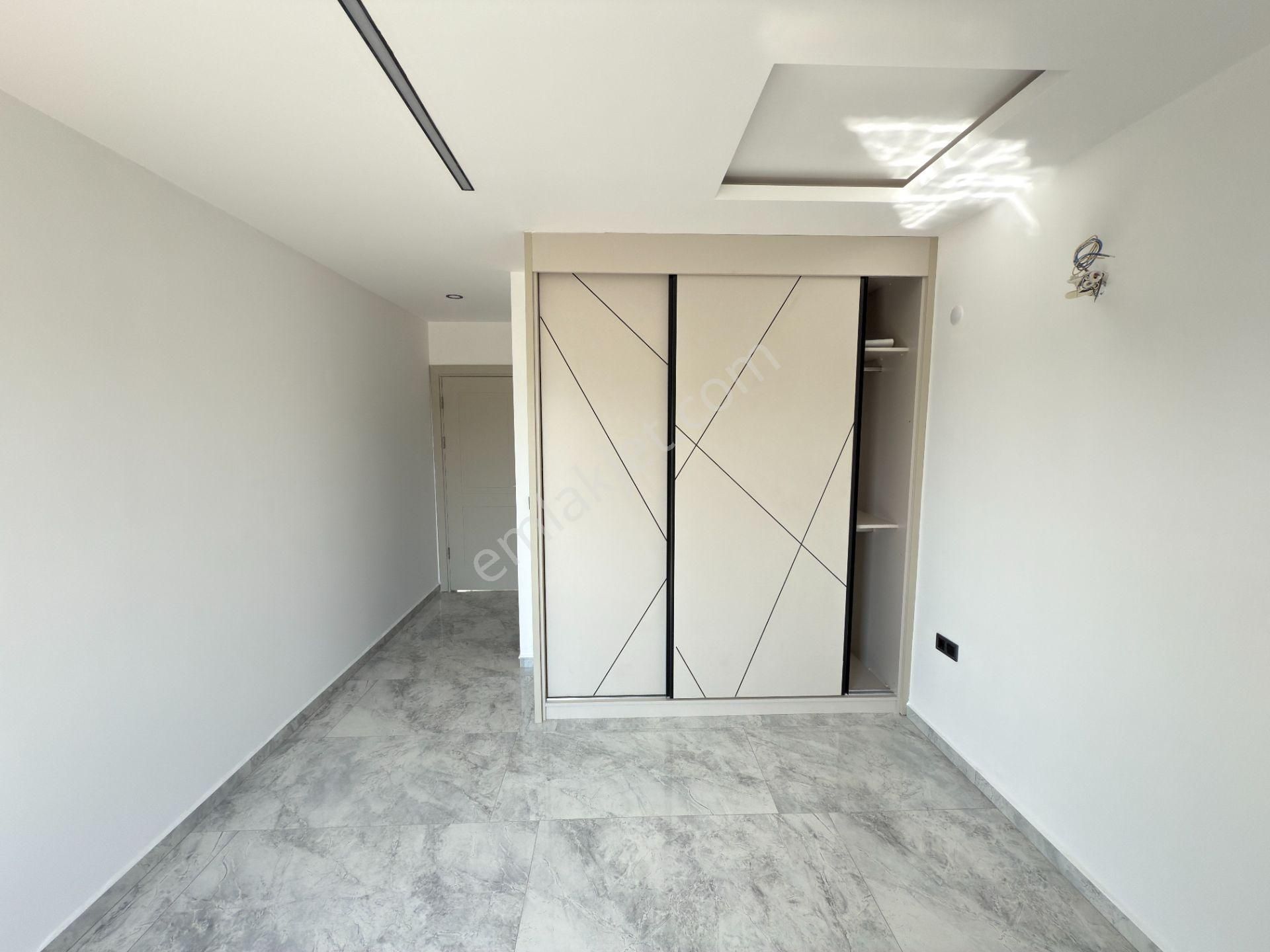 Kuşadası Satılık 4+1 Müstakil Villa - Görsel 24