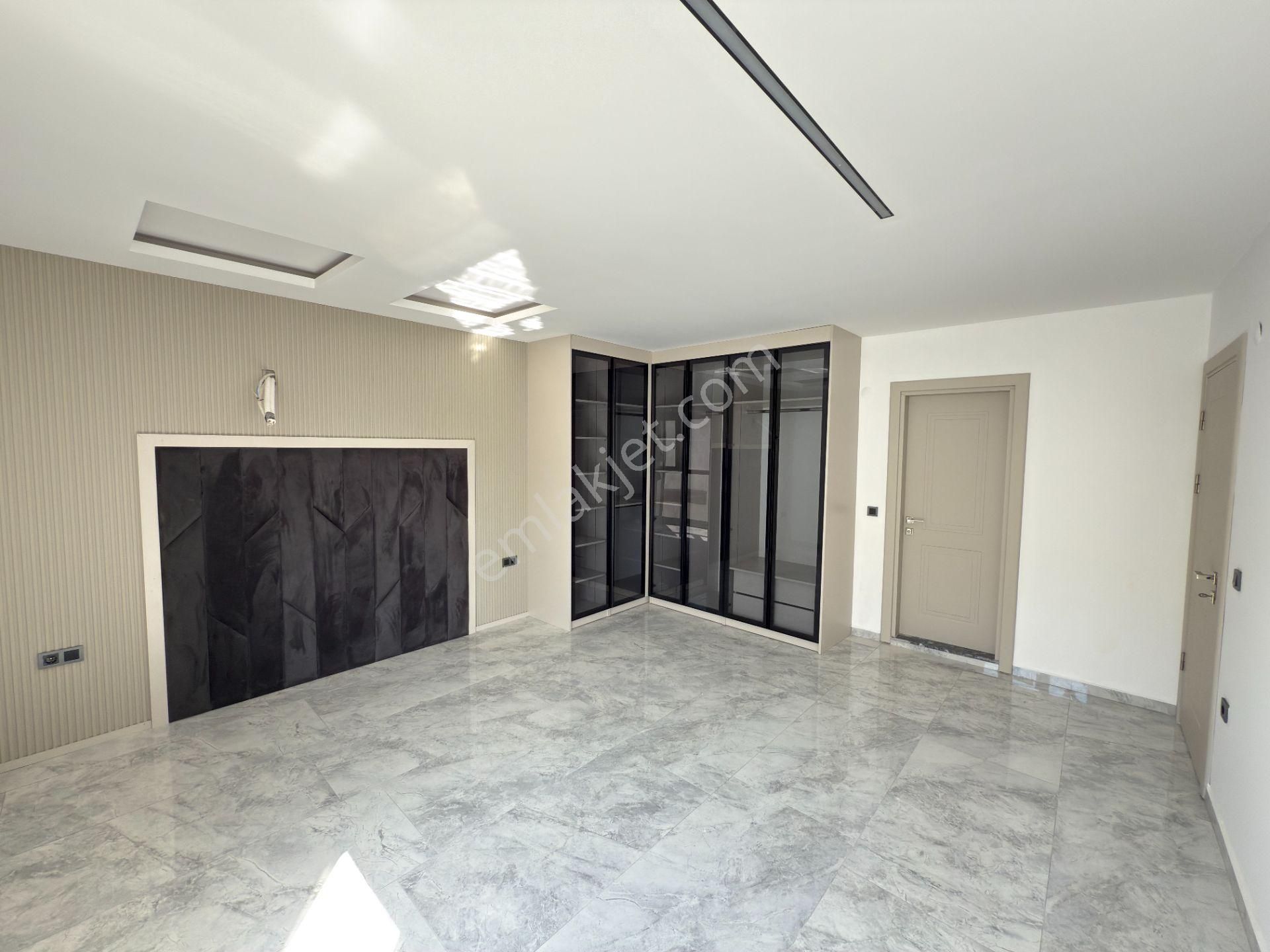 Kuşadası Satılık 4+1 Müstakil Villa - Görsel 31