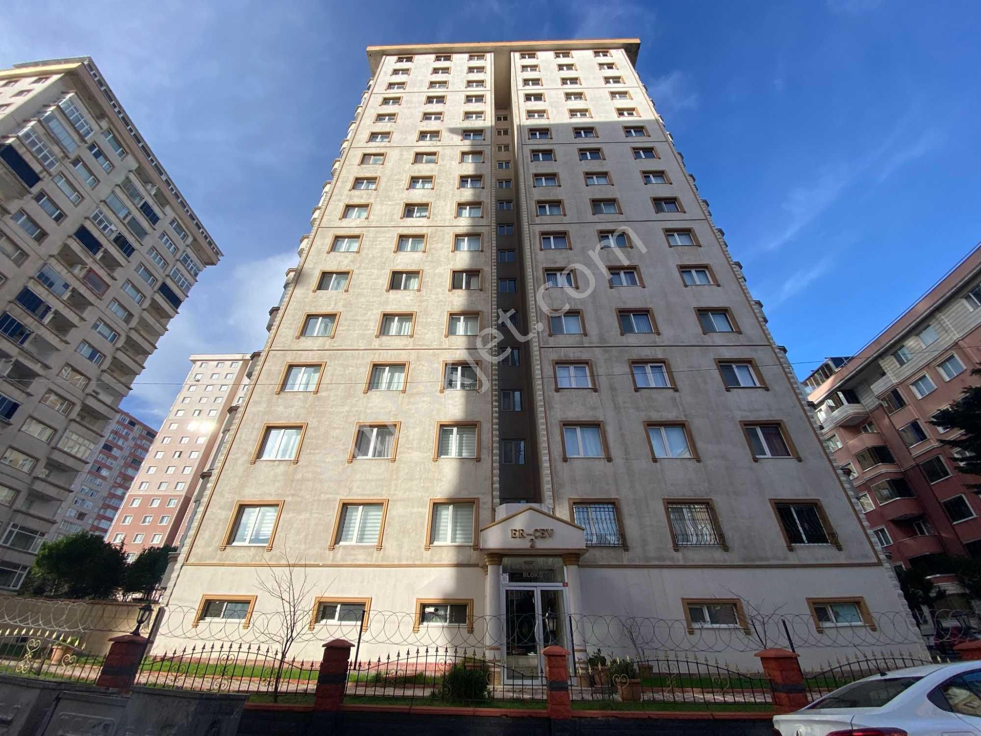 Beylikdüzü Erçev Sitesi Barış Mah 3+1 Geniş Satılık Daire