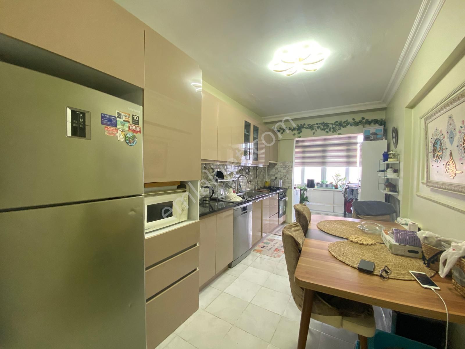 Beylikdüzü Erçev Sitesi Barış Mah 3+1 Geniş Satılık Daire - Görsel 3