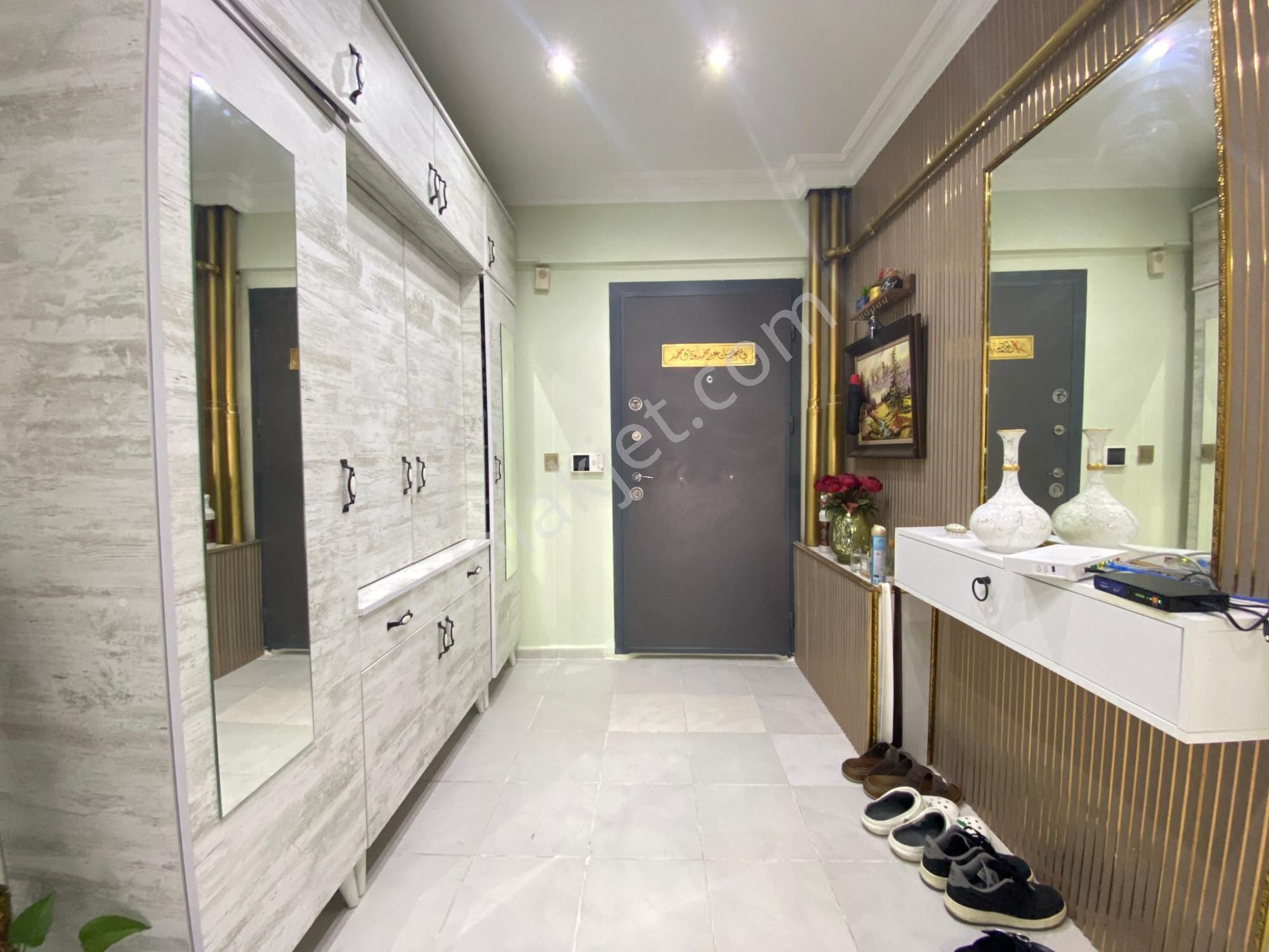 Beylikdüzü Erçev Sitesi Barış Mah 3+1 Geniş Satılık Daire - Görsel 8