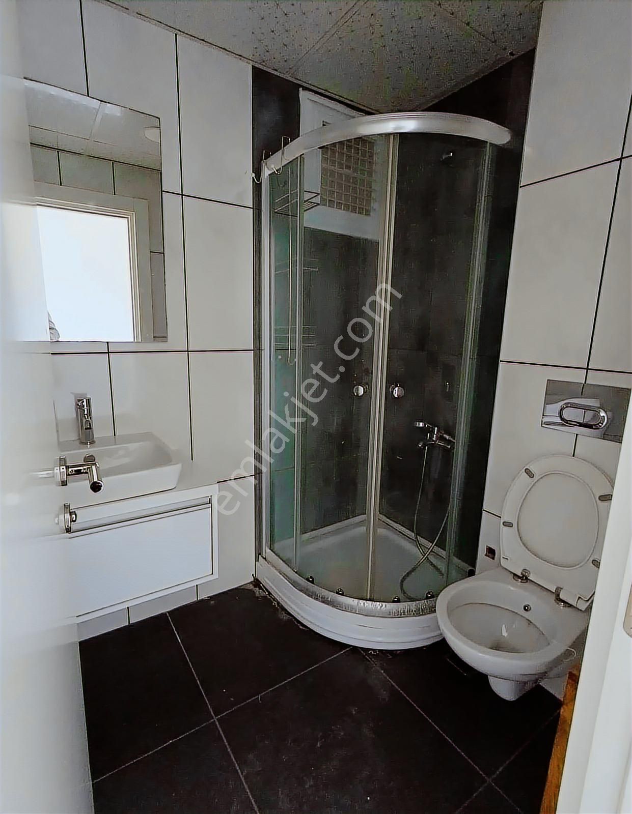Üniversite Caddesinde Özdiker Corona'da Kiralık 3+1 - Görsel 5