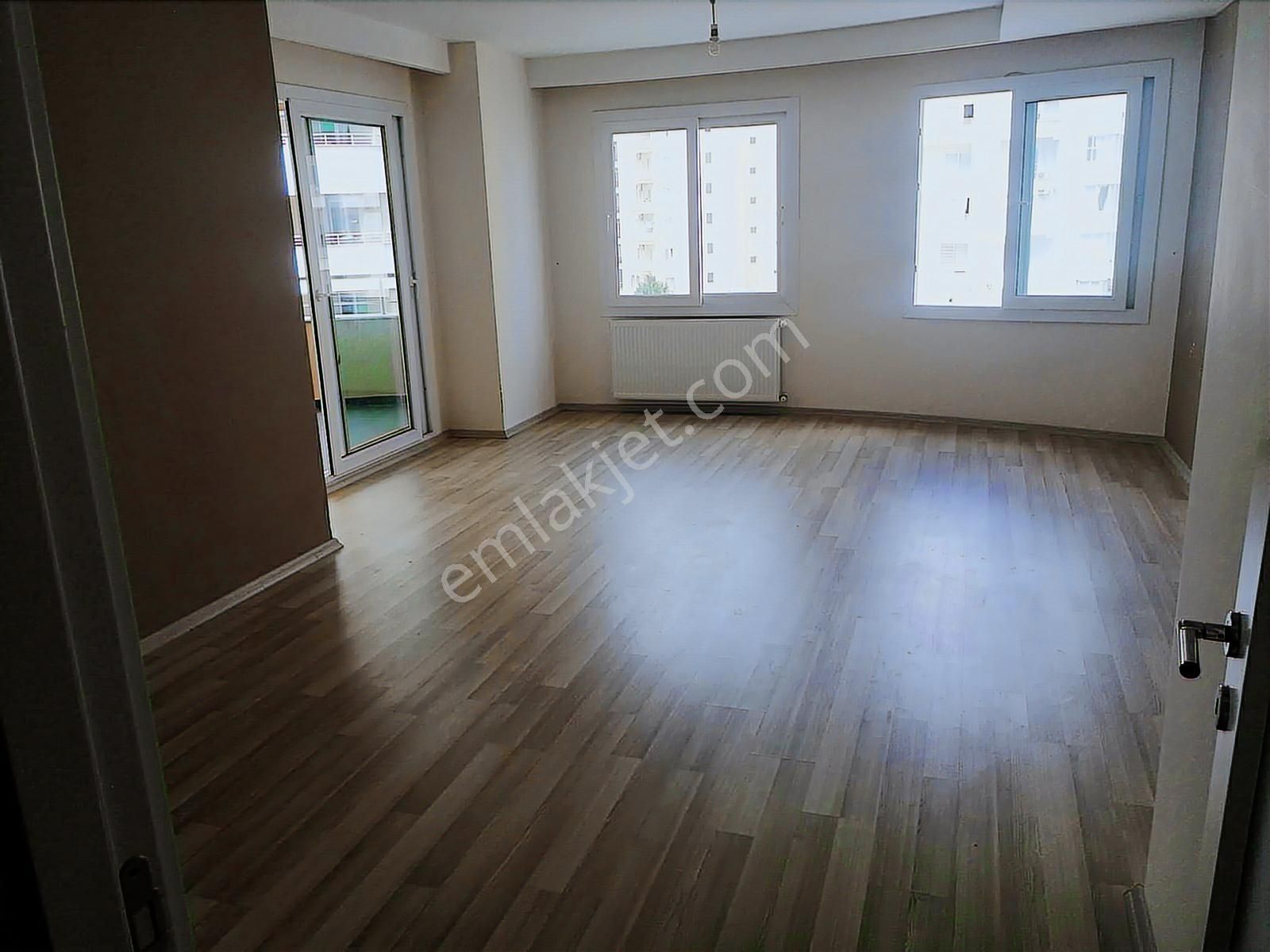 Üniversite Caddesinde Özdiker Corona'da Kiralık 3+1 - Görsel 13