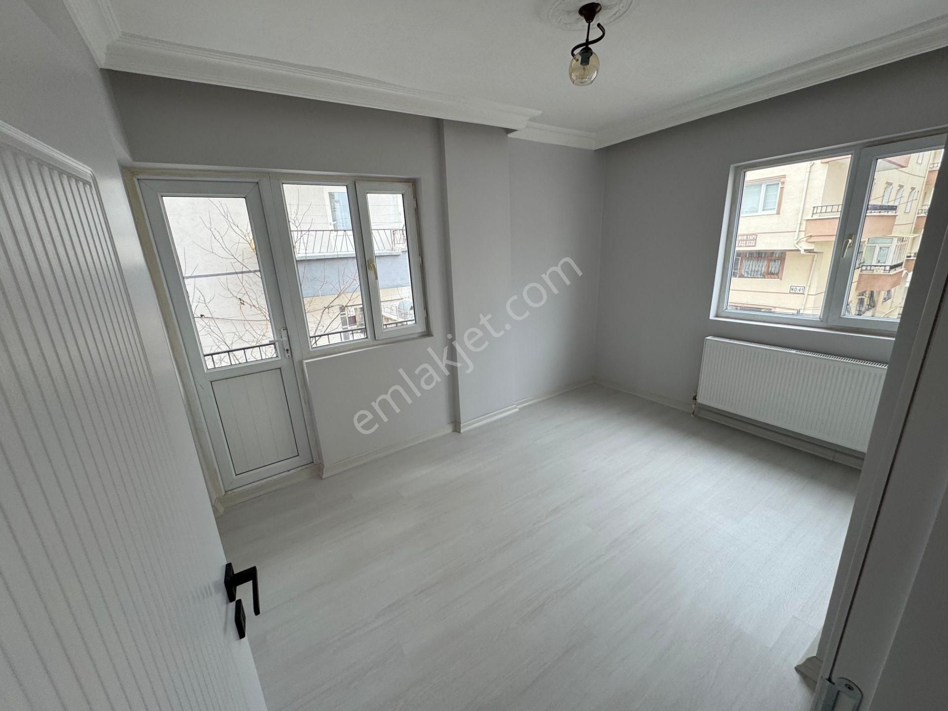 Mareşal Çakmak Mahallesinde 3+1 Ultra Lüks Yapılı Kiralık Daire - Görsel 26