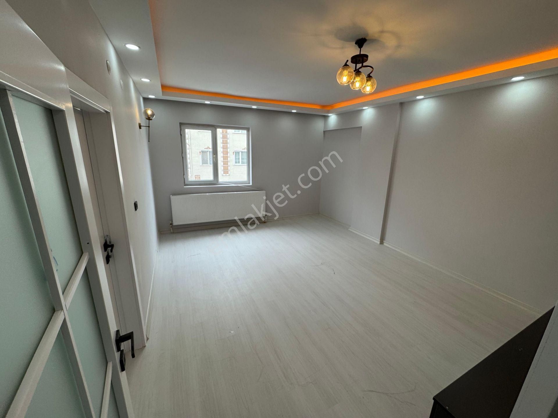 Mareşal Çakmak Mahallesinde 3+1 Ultra Lüks Yapılı Kiralık Daire - Görsel 10