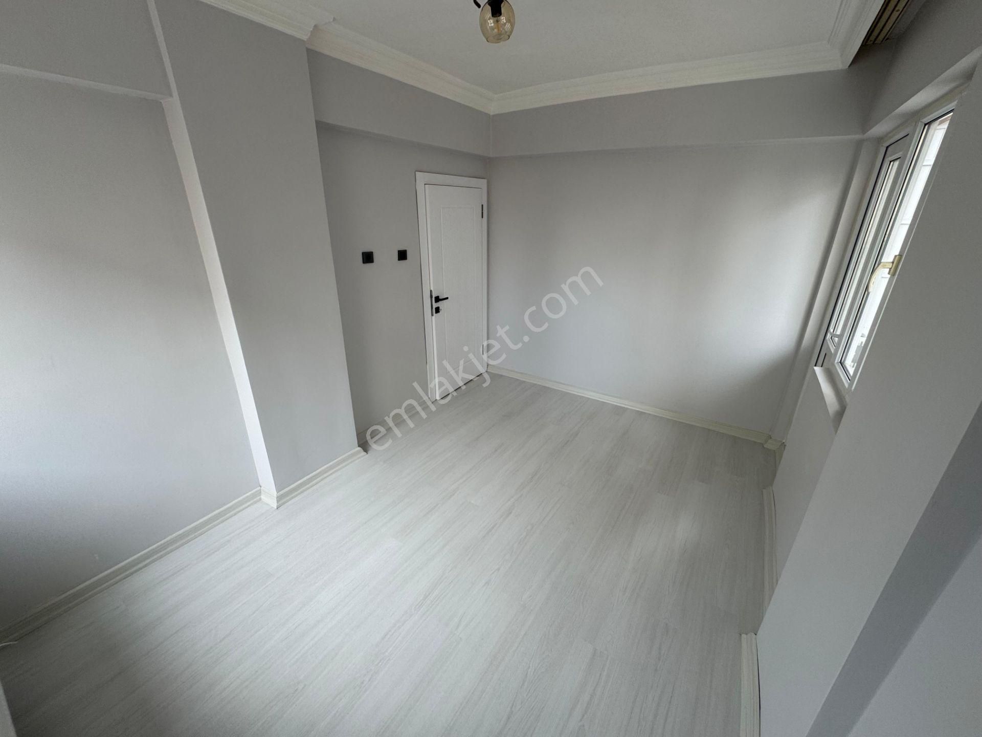 Mareşal Çakmak Mahallesinde 3+1 Ultra Lüks Yapılı Kiralık Daire - Görsel 23