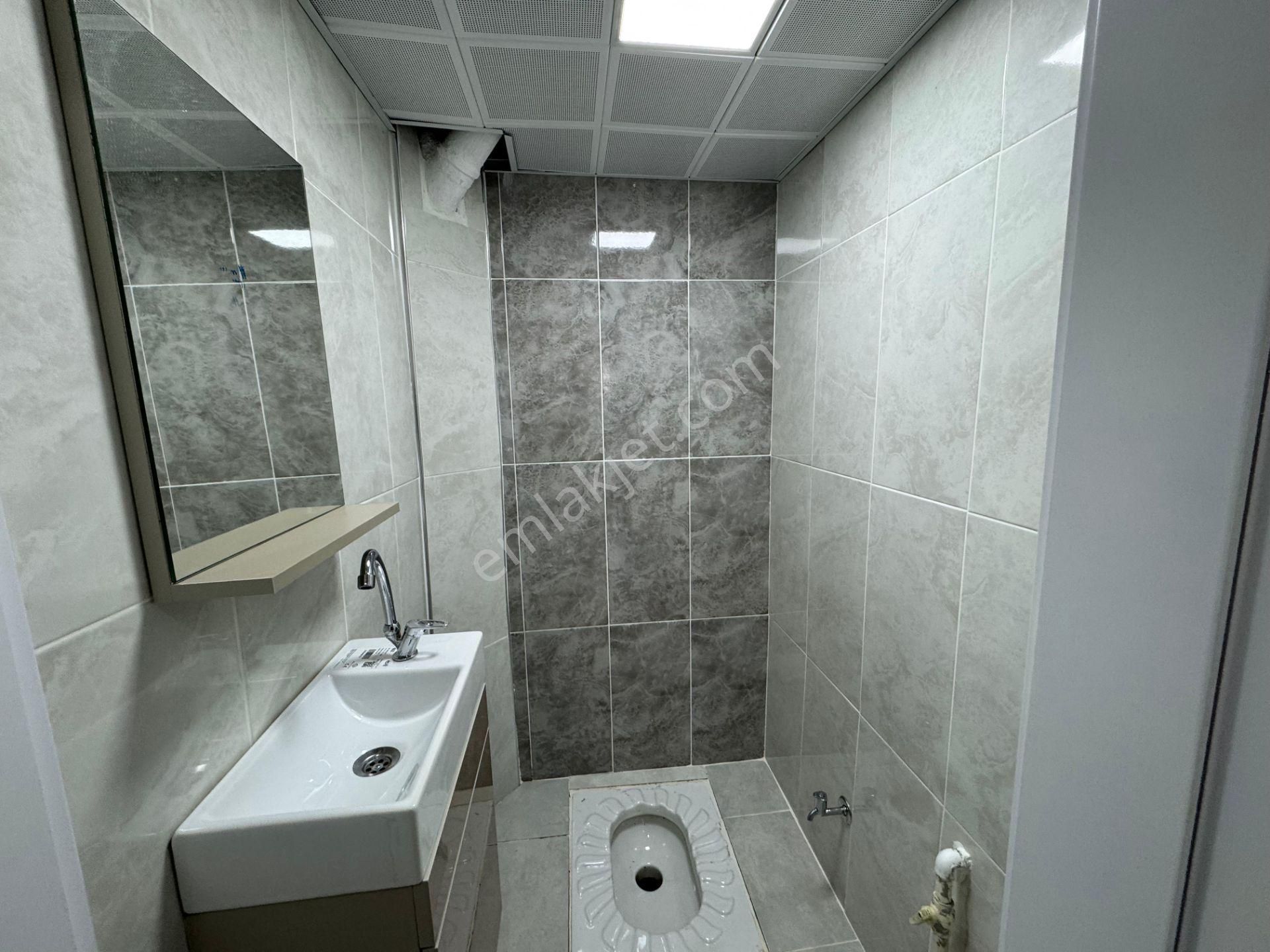 Mareşal Çakmak Mahallesinde 3+1 Ultra Lüks Yapılı Kiralık Daire - Görsel 35