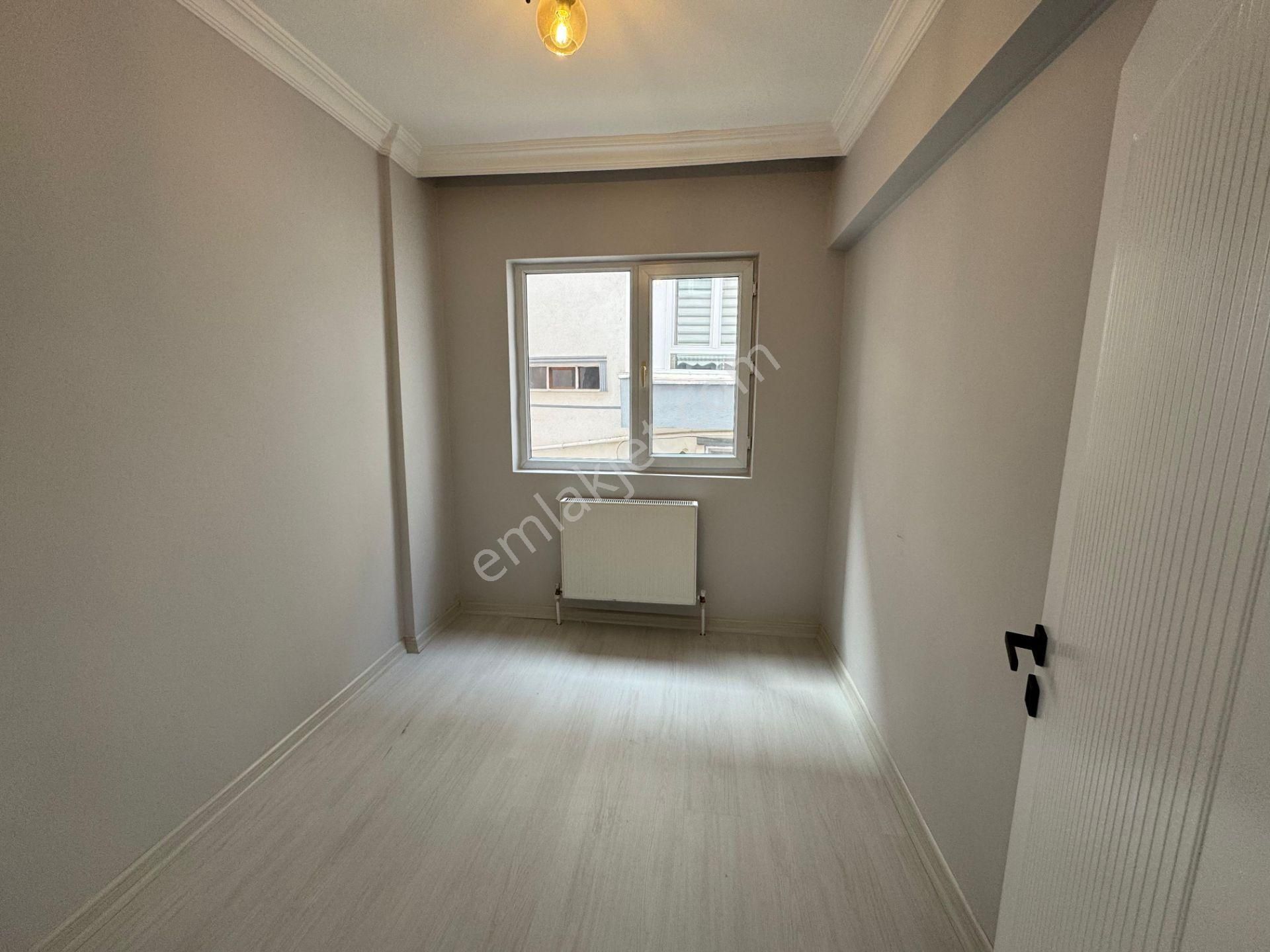 Mareşal Çakmak Mahallesinde 3+1 Ultra Lüks Yapılı Kiralık Daire - Görsel 15