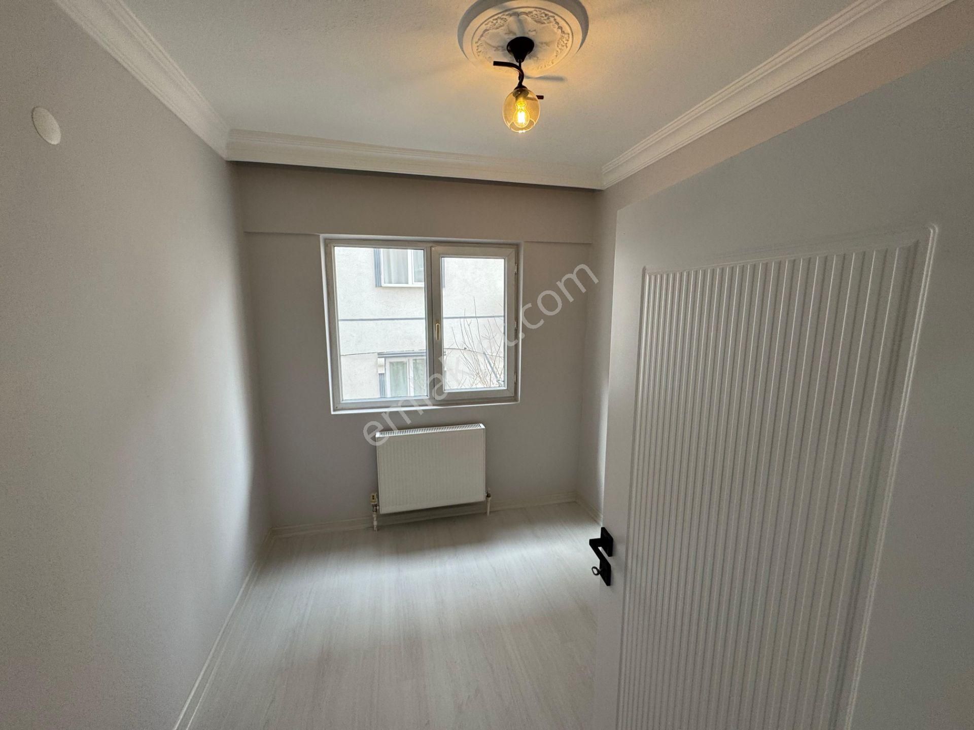 Mareşal Çakmak Mahallesinde 3+1 Ultra Lüks Yapılı Kiralık Daire - Görsel 13