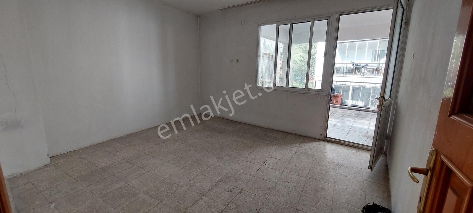 Karşıyaka Örnekköy Zeytinevler Yanı Kiralık Boş 2+1 Daire Kanıt - Görsel 8