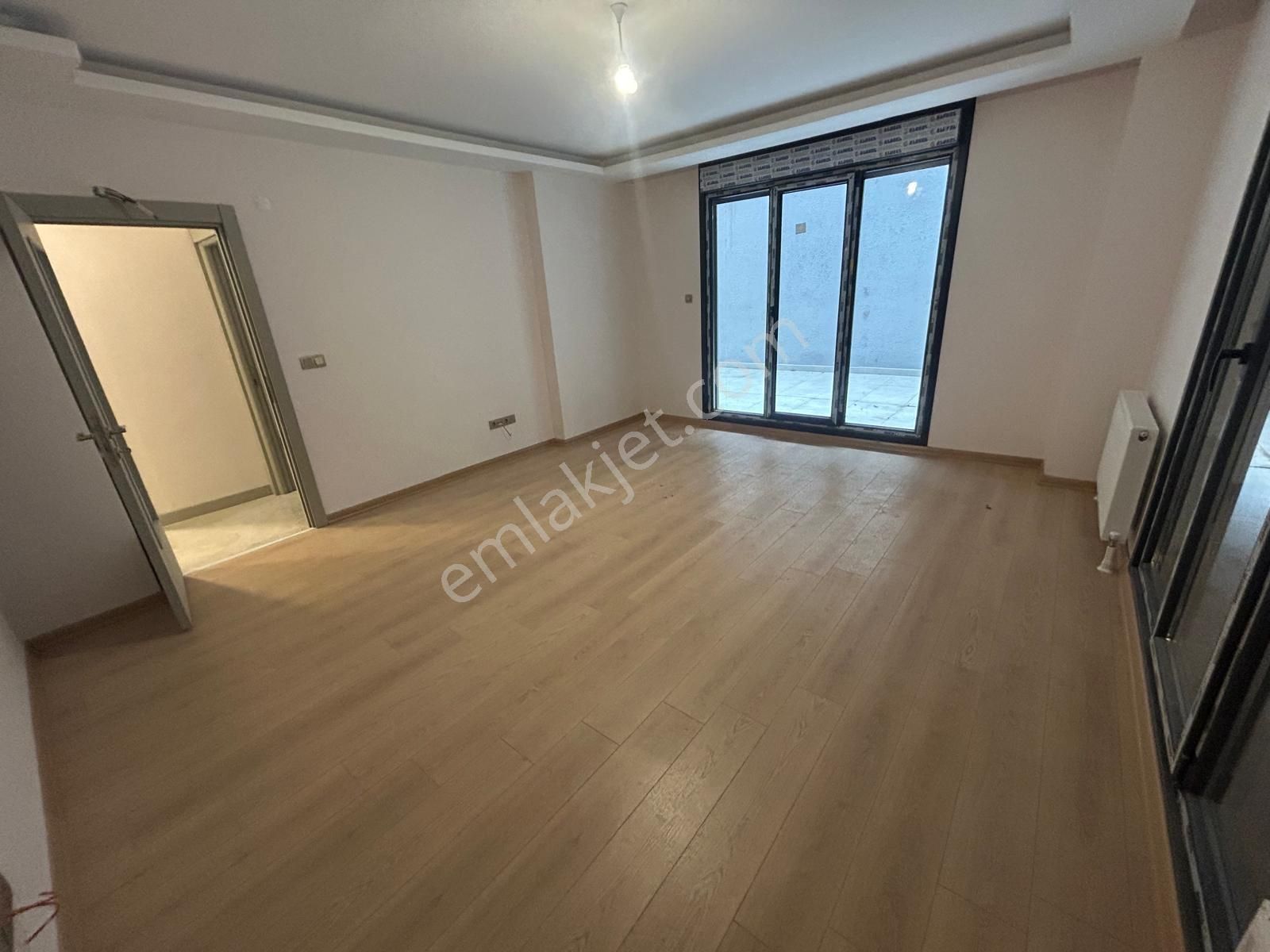 Üsküdar Altunizade'de 3+1 Net 110 M2 Bahçe Teras Satılık Daire - Görsel 14