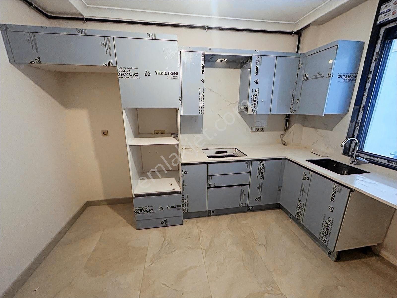 Üsküdar Altunizade'de 3+1 Net 110 M2 Bahçe Teras Satılık Daire - Görsel 17