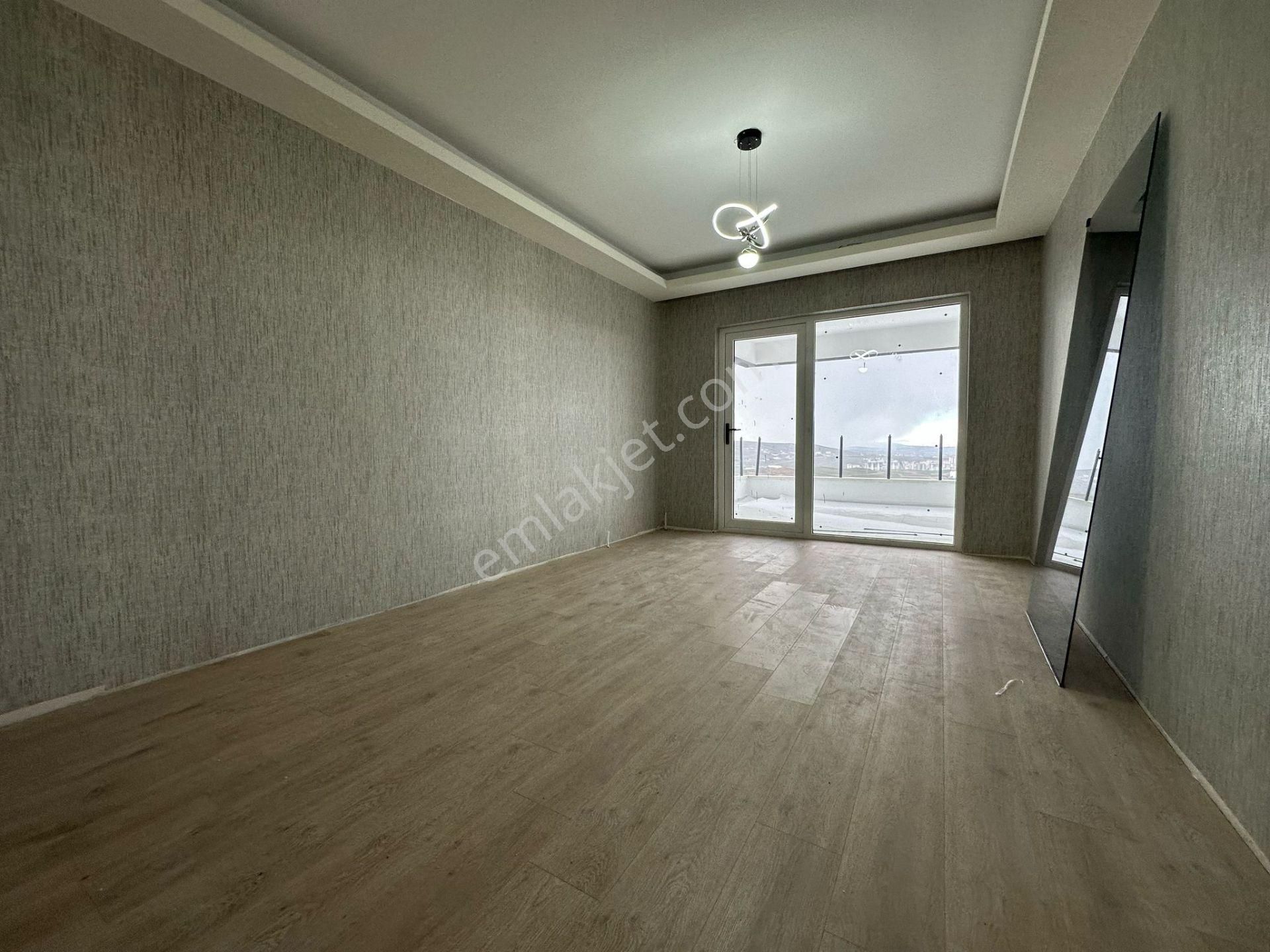 Pursaklar Mehmet Zengin Emlak'tan K.otoparklı, Teras Balkonlu, Ç.banyolu Ultra Lüks 10.kat 4+1 - Görsel 13