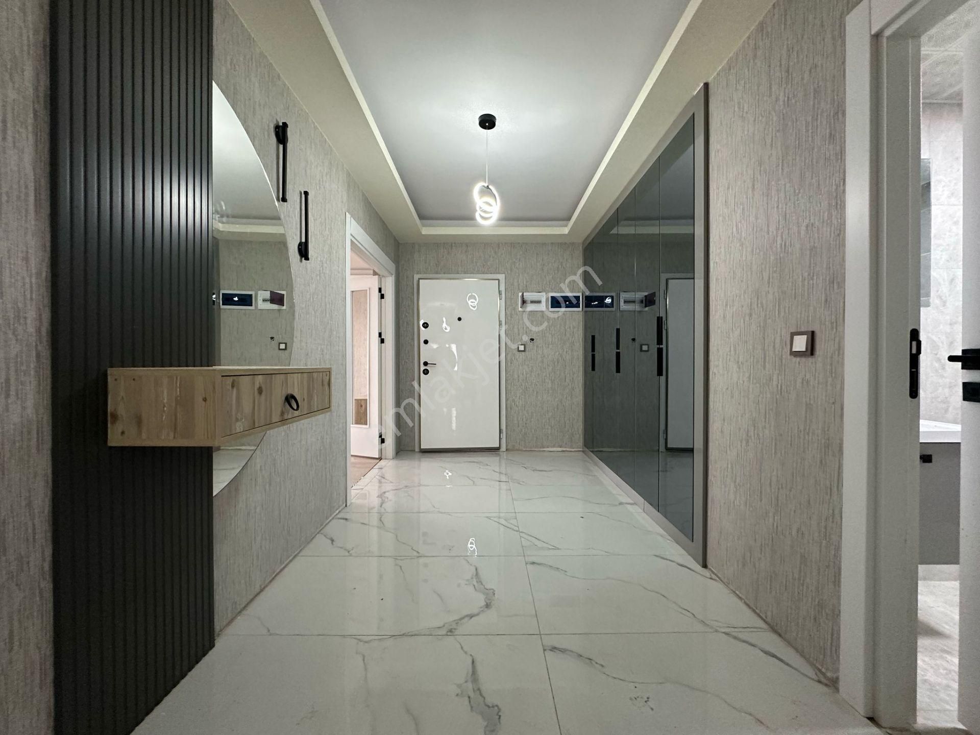 Pursaklar Mehmet Zengin Emlak'tan K.otoparklı, Teras Balkonlu, Ç.banyolu Ultra Lüks 10.kat 4+1 - Görsel 25