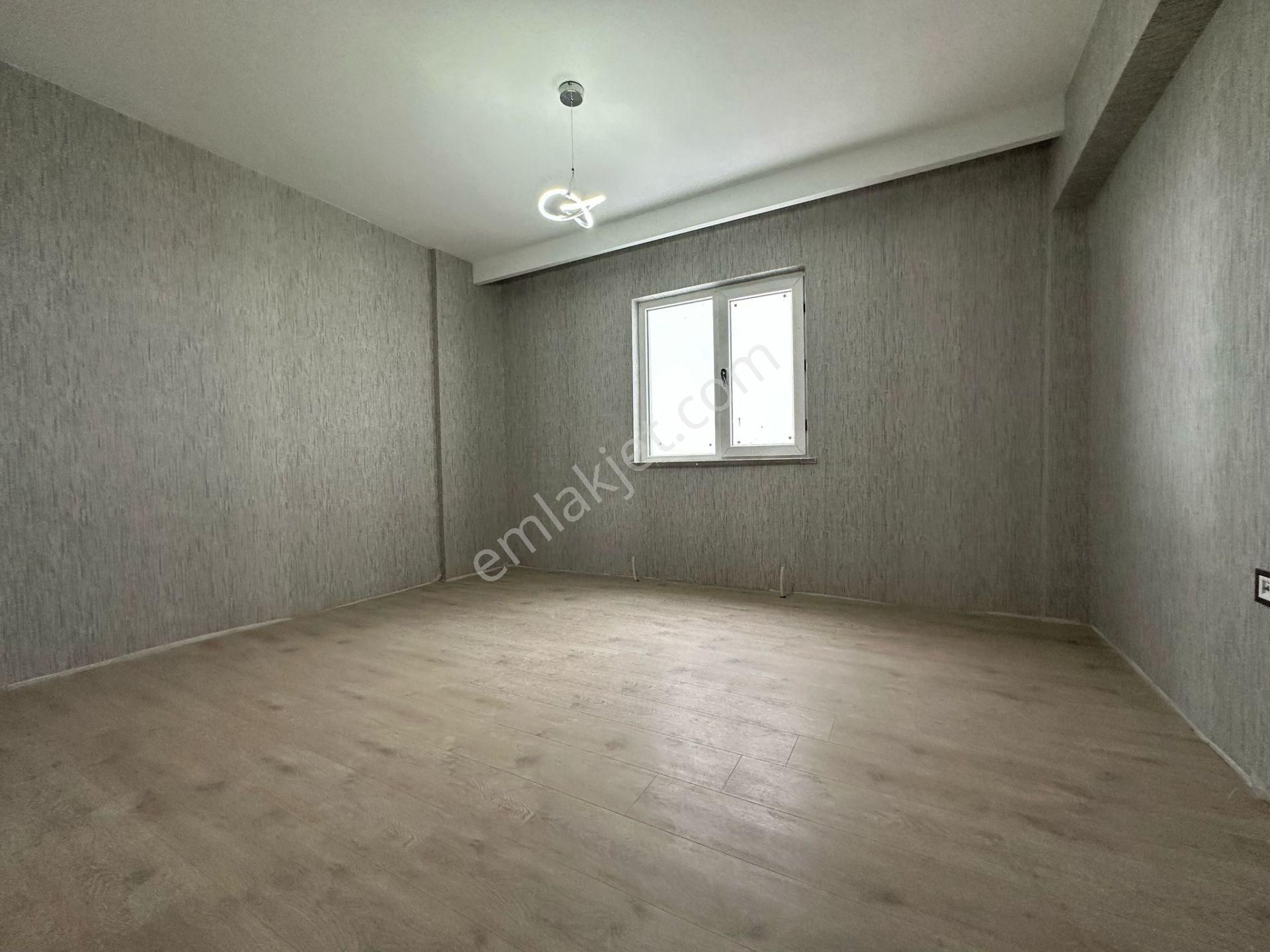 Pursaklar Mehmet Zengin Emlak'tan K.otoparklı, Teras Balkonlu, Ç.banyolu Ultra Lüks 10.kat 4+1 - Görsel 11