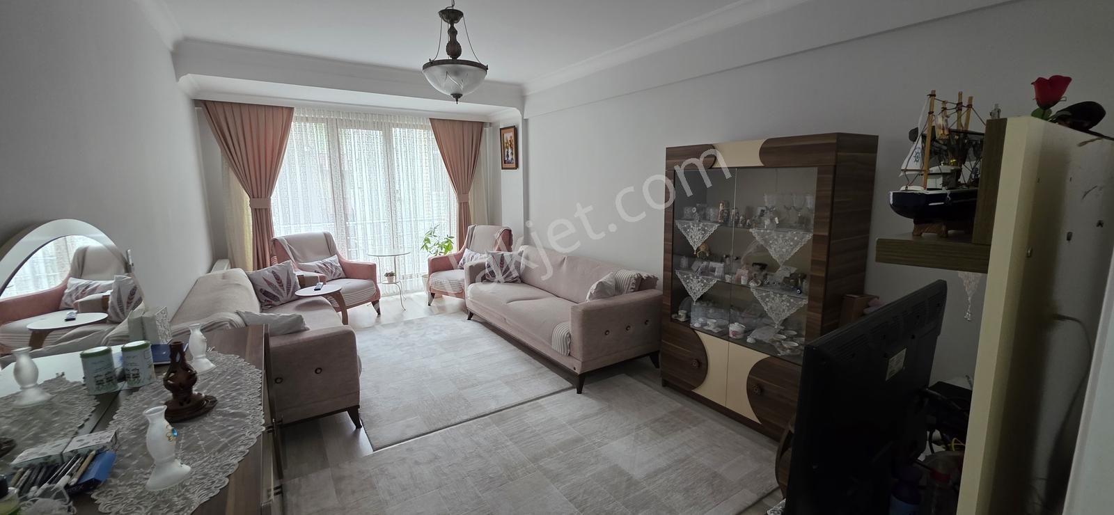 Kemer Mah. Satılık 95m2 2+1 Krediye Uygun 1.kat Daire