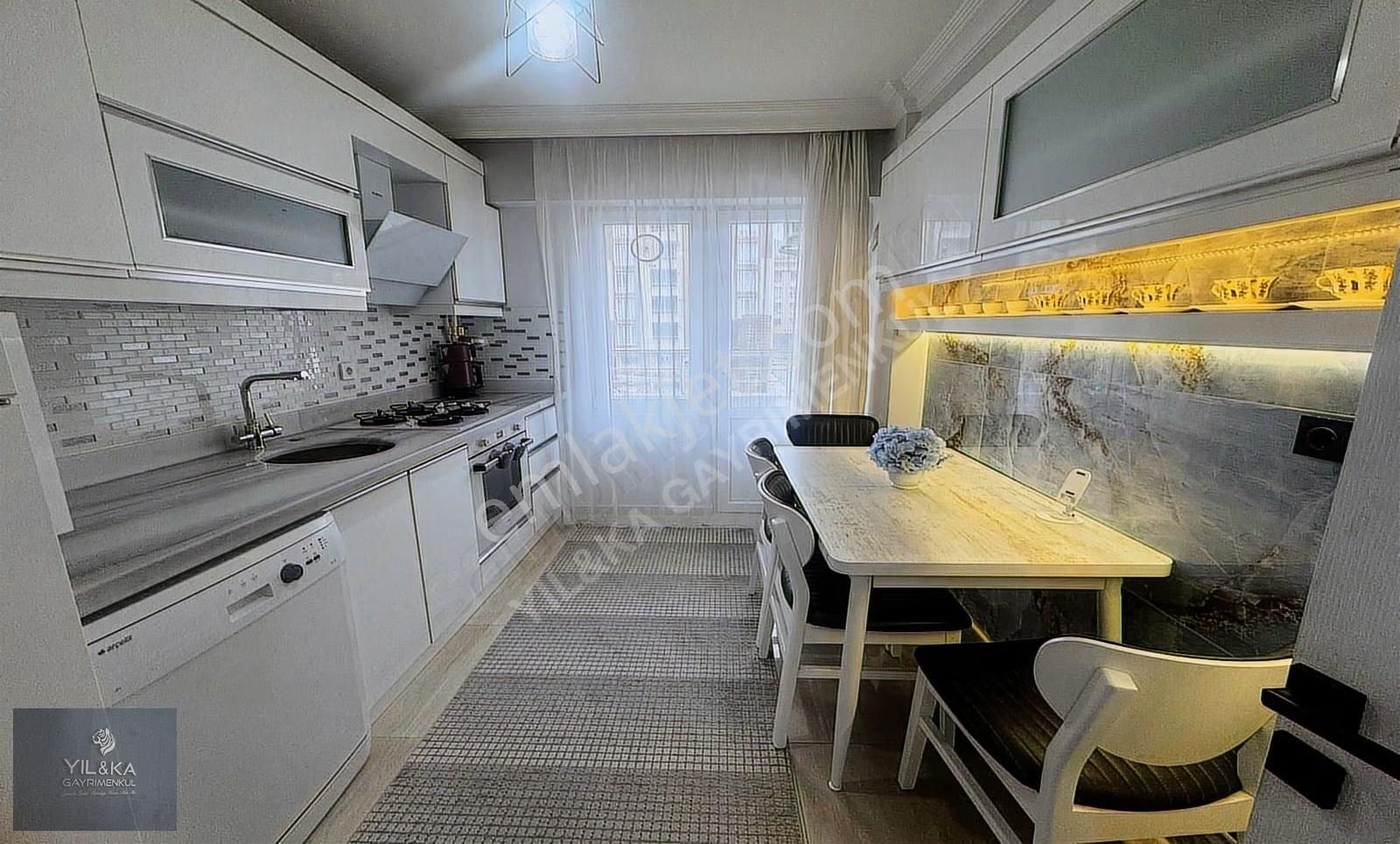 Mehterçeşme Mahalesi Acil Satılık 2+1 Daire - Görsel 5