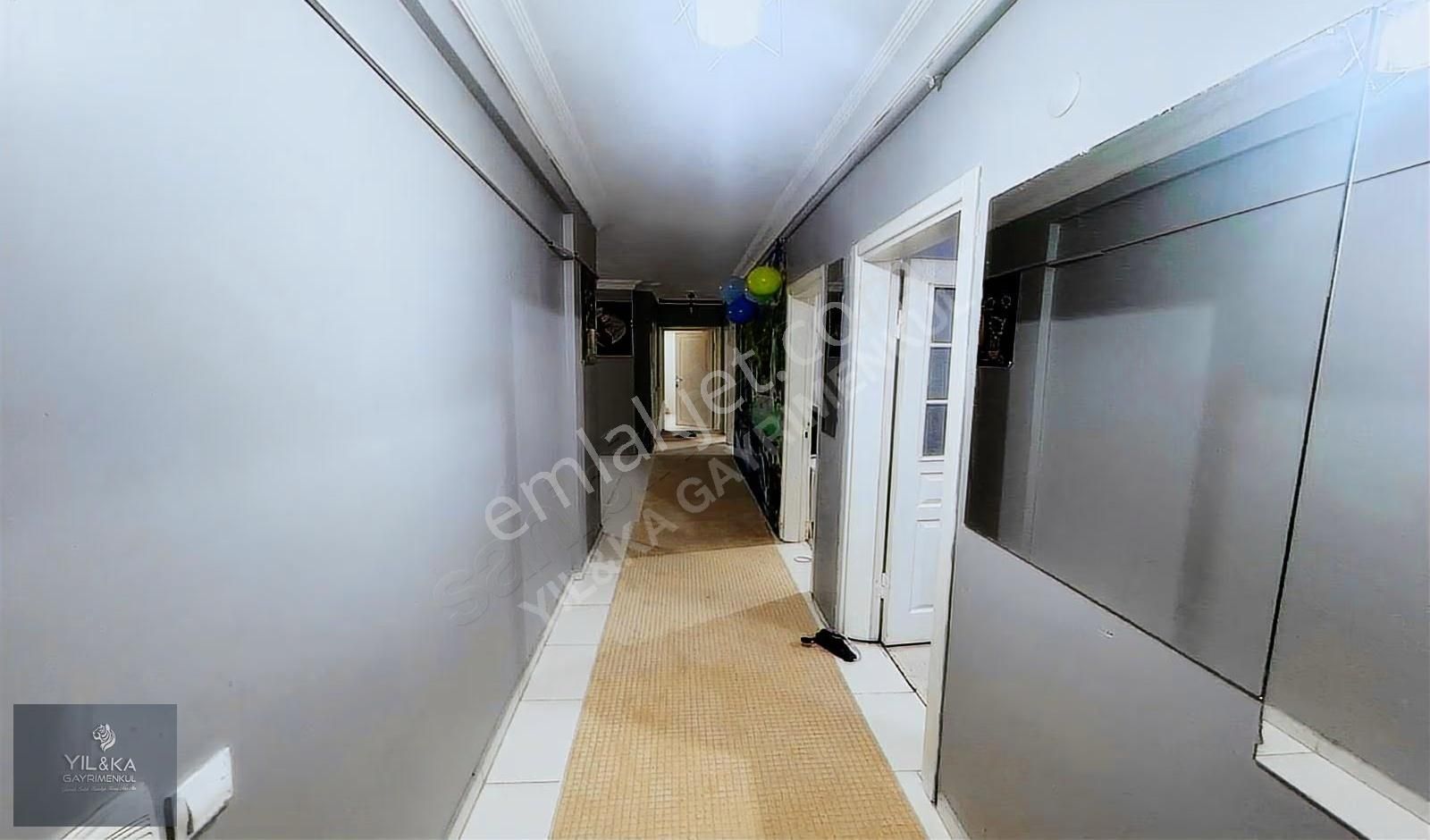 İncirtepe Mahalesinde 4+2 Bahçe Katı Satılık Daire