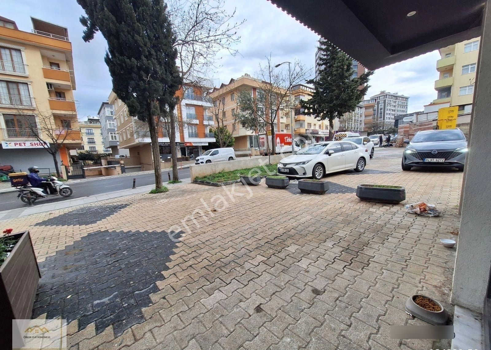 19 Mayıs Caddesi Üzerinde Prestijli Binada Satılık Dükkan - Görsel 15
