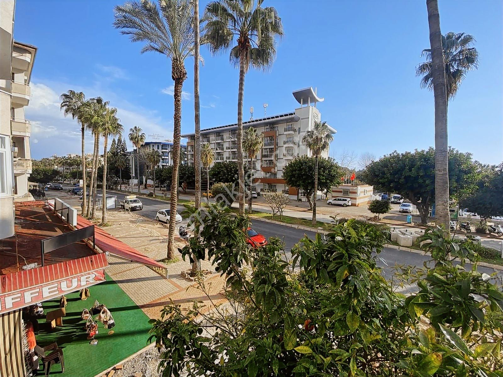 Alanya Damlataş'ta Denize Sıfır 3+1 Kaçırılmaz Daire