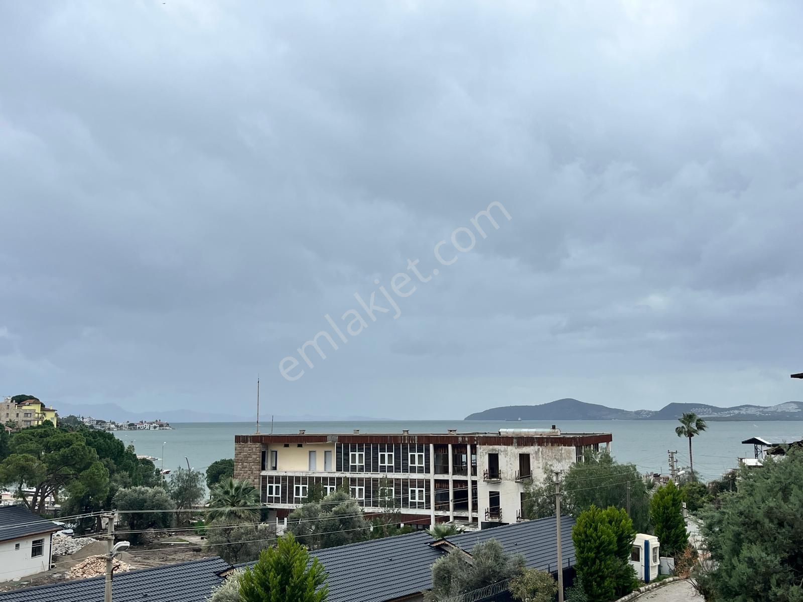 Muğla/milas/güllük Mah.sahile Yürüme Mesafesinde 2+1 Deniz Manzaralı Mobilyalı Kiralık Daire - Görsel 14