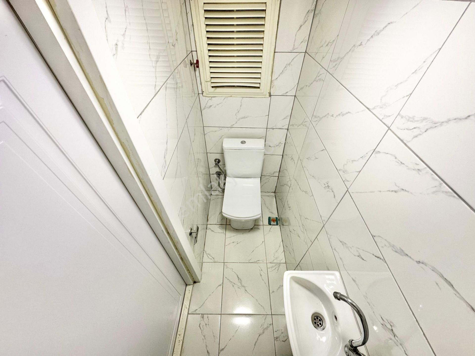 ꧁akçay Ay Emlaktan꧂ Denize Sadece 100 M Müstakil Tadında Bahçe Kullanımlı Satılık 2+1 Daire - Görsel 26