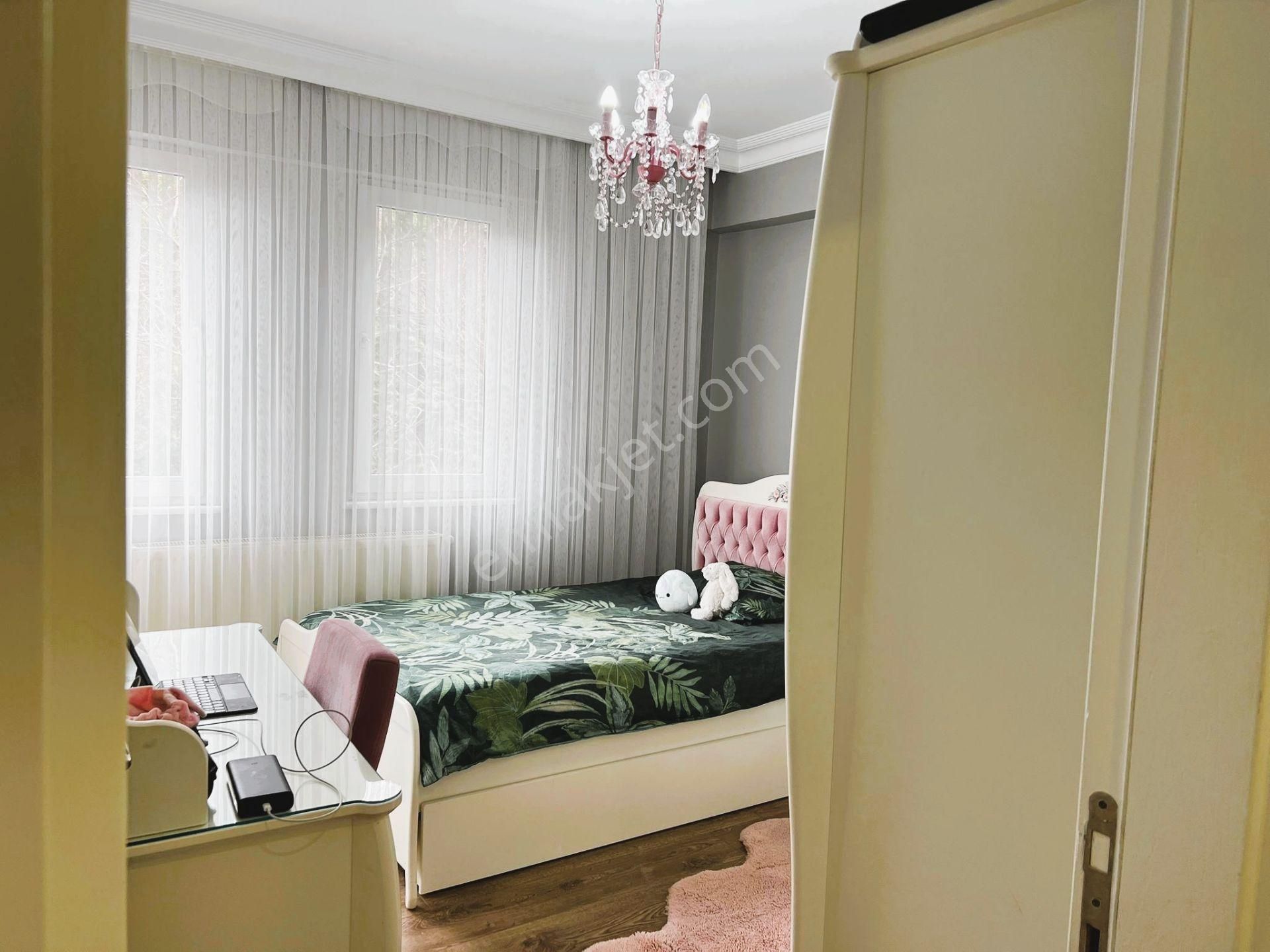 İstinyepark Avm'ye Komşu Site İçinde 3+1 Arakat Daire - Görsel 12