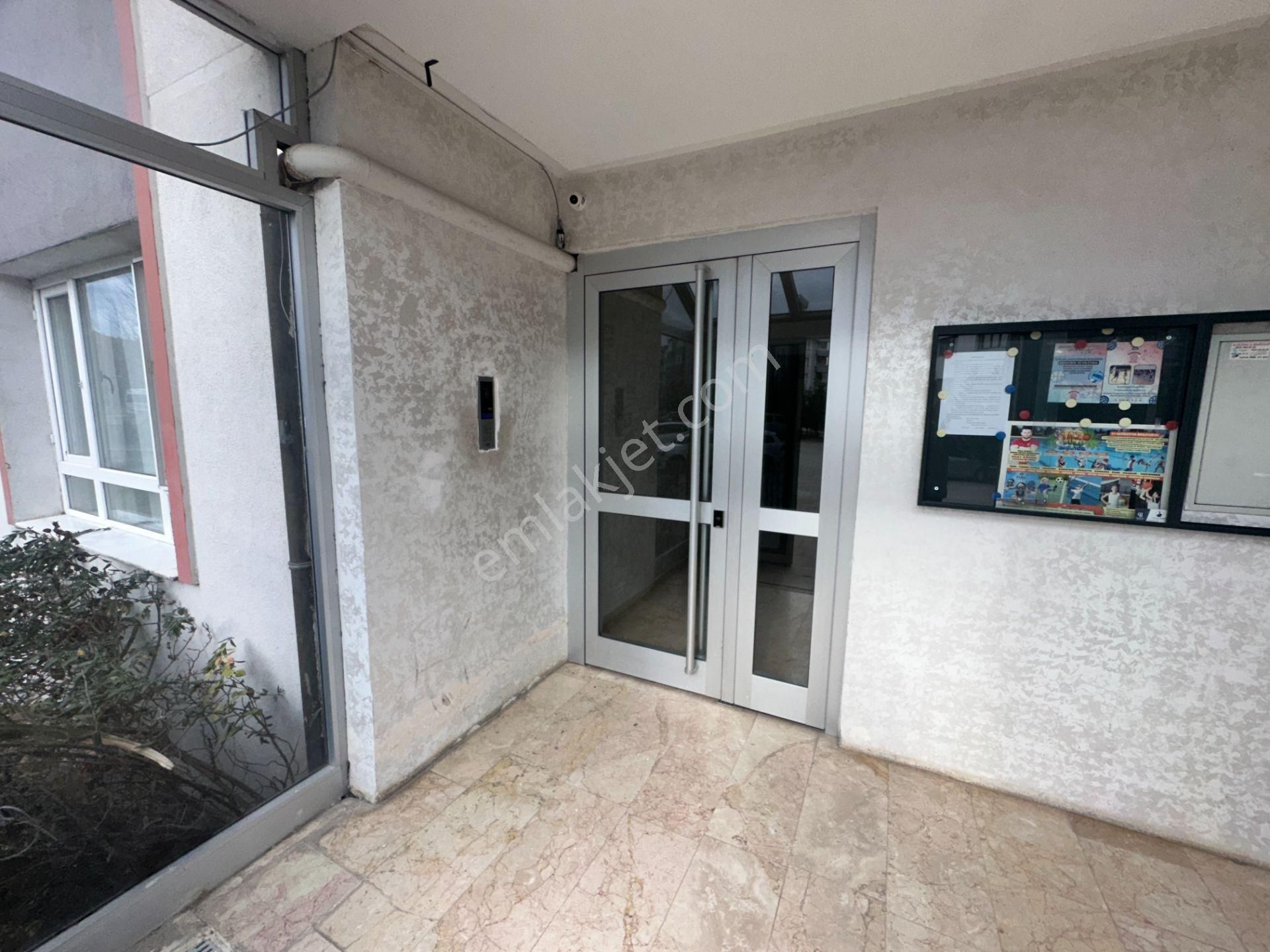 Cumhuriyet Mah 3+1 130m2 8.kat Ön Cephe Çığlık Sitesin'de Kiralık Daire - Görsel 32