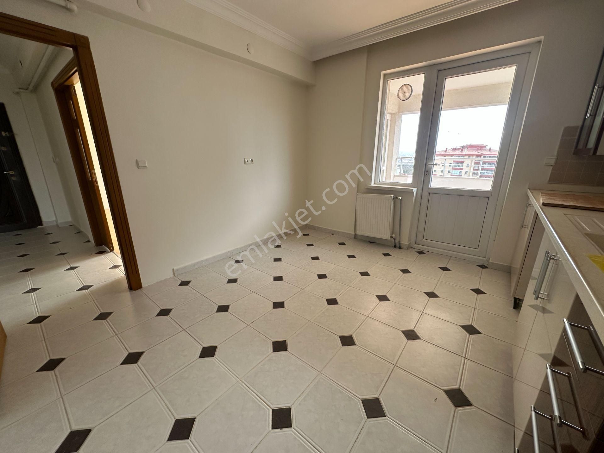 Cumhuriyet Mah 3+1 130m2 8.kat Ön Cephe Çığlık Sitesin'de Kiralık Daire - Görsel 9